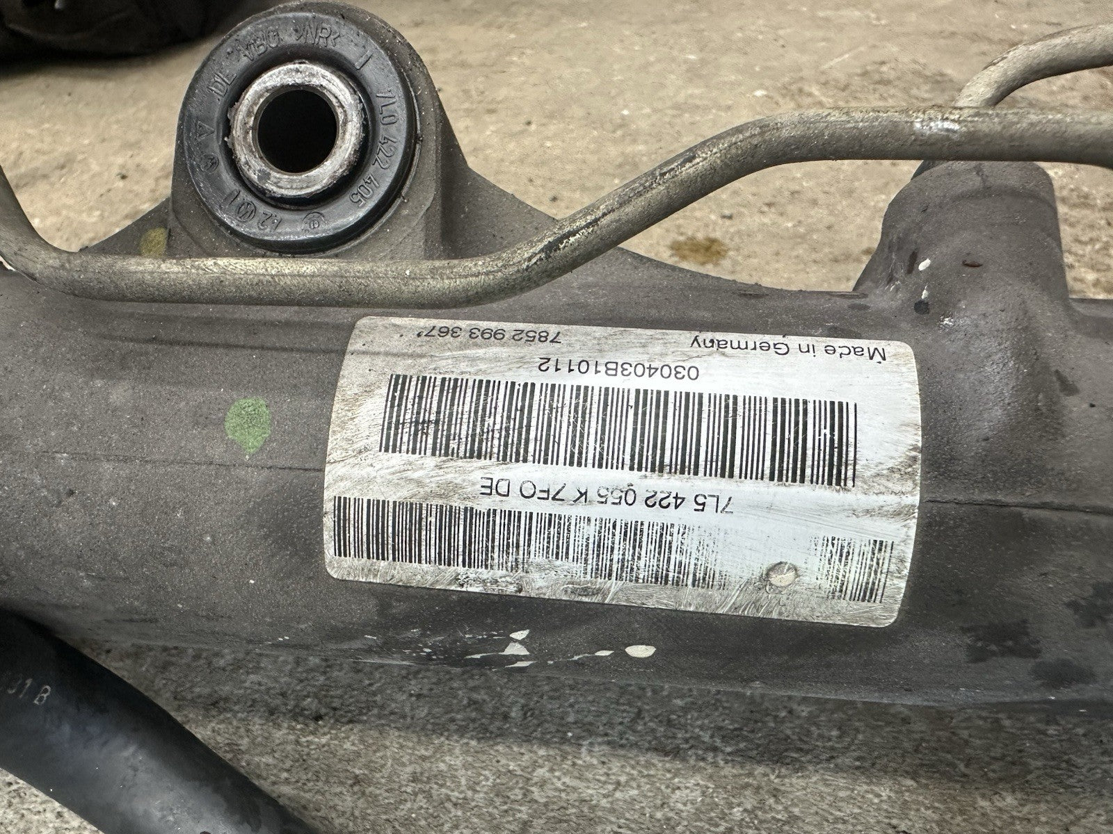 03-10 PORSCHE CAYENNE POWER STEERING RACK AND PINION OEM