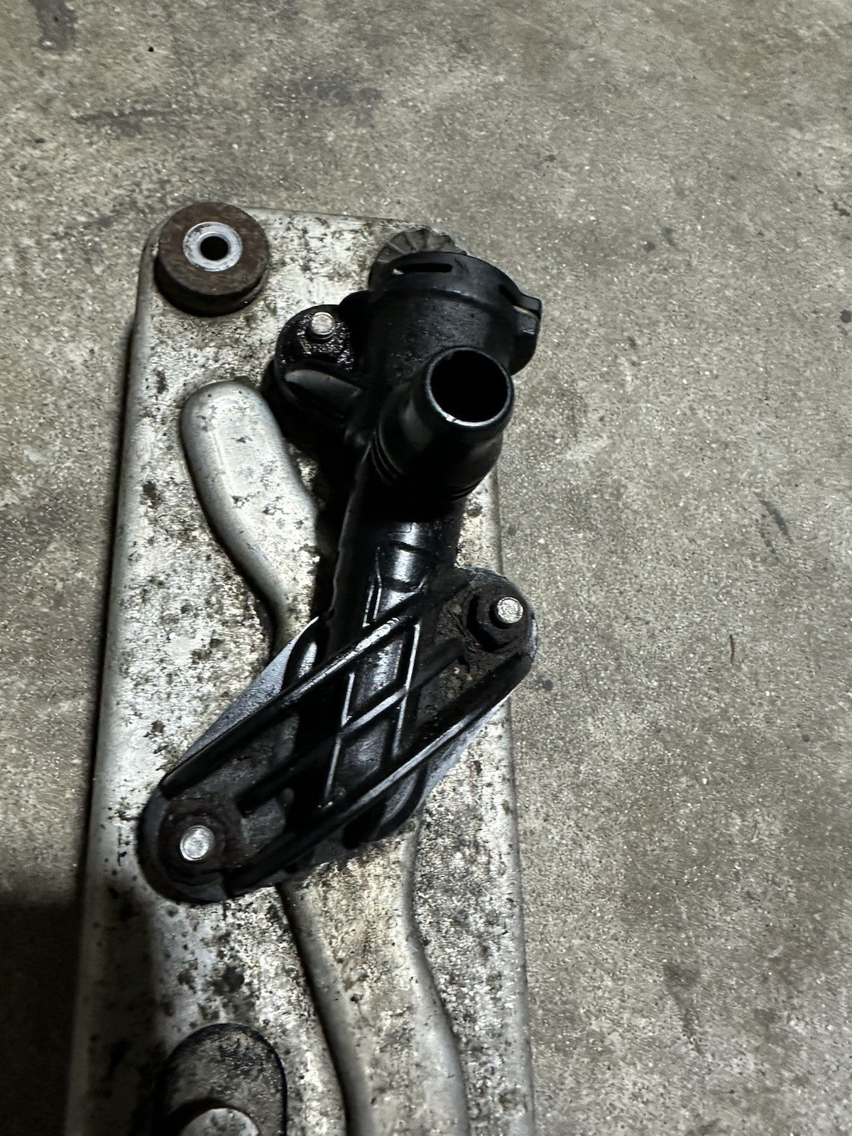 BMW OEM X5 X6 E71 E70 07-13 TRANSMISSION RADIATOR OIL COOLER HEAT EXCHANGER