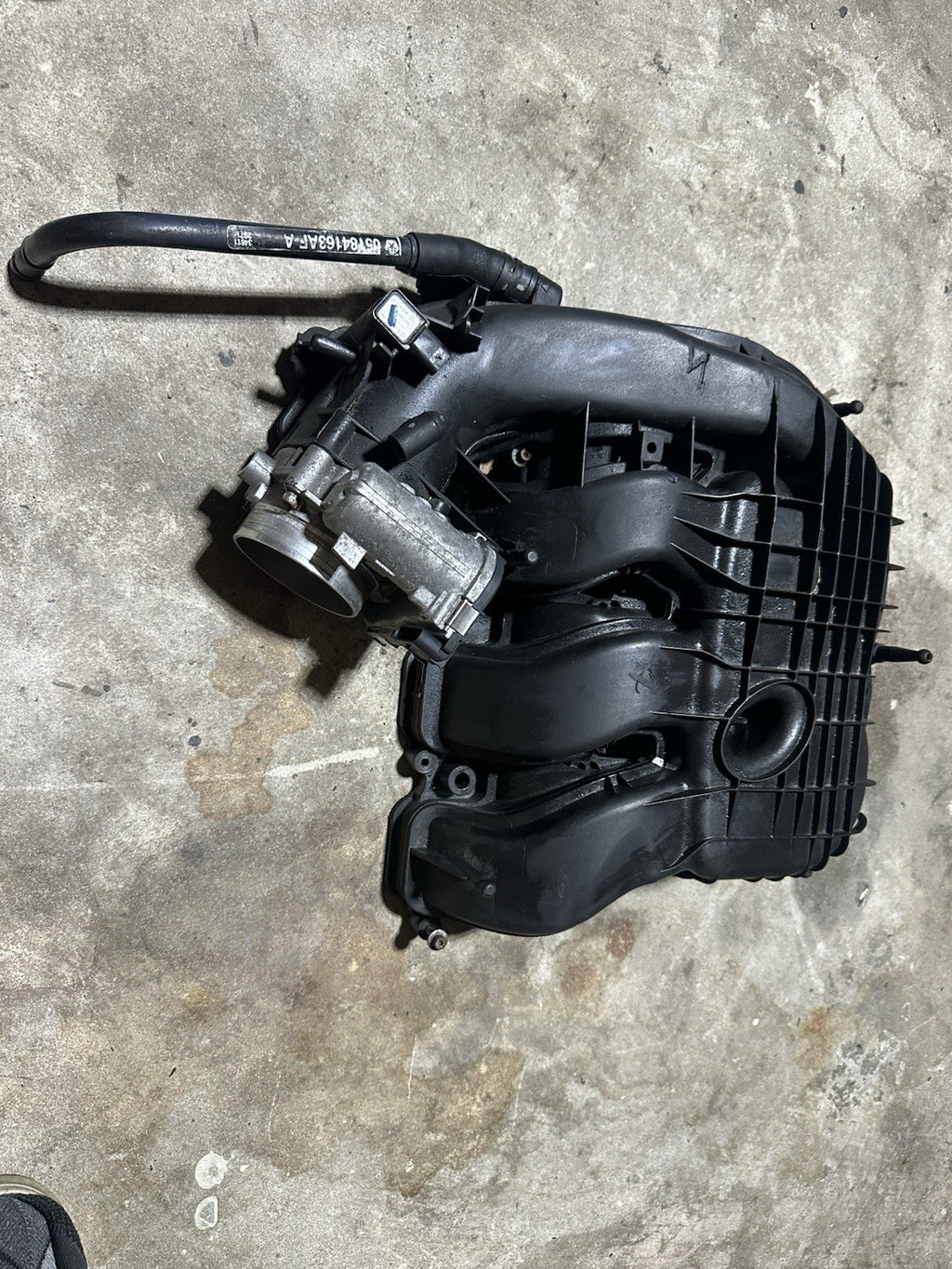 11-22 CHRYSLER DODGE JEEP 3.6L UPPER PLENUM INTAKE MANIFOLD ASSEMBLY OEM xsx