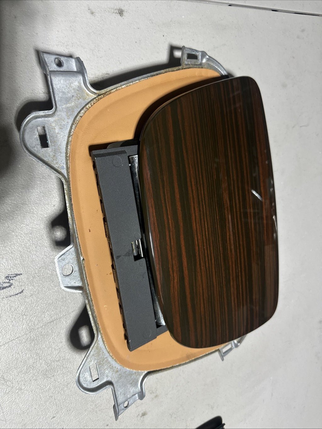 Seats/ Parts Jaguar XJ 2012 2W93F045H36D