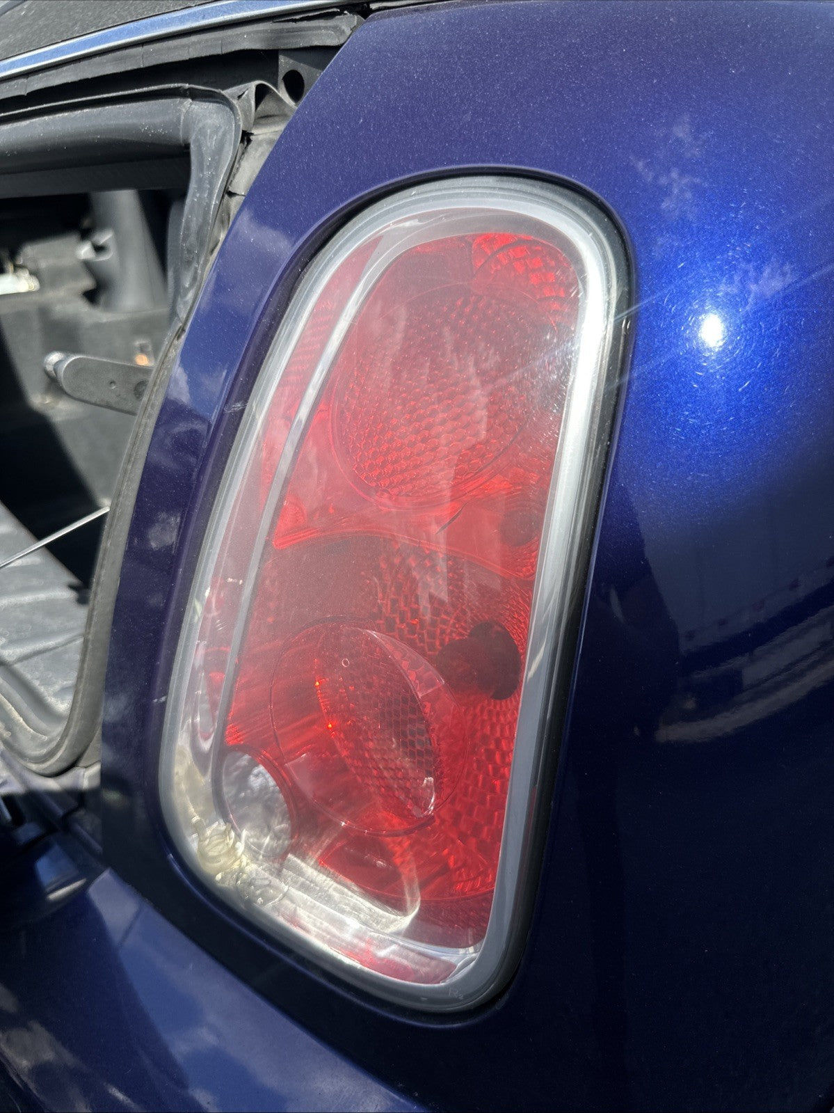 Mini Cooper Right Rear Taillight 63217166960 2005-2008 R50 R52 R53 513