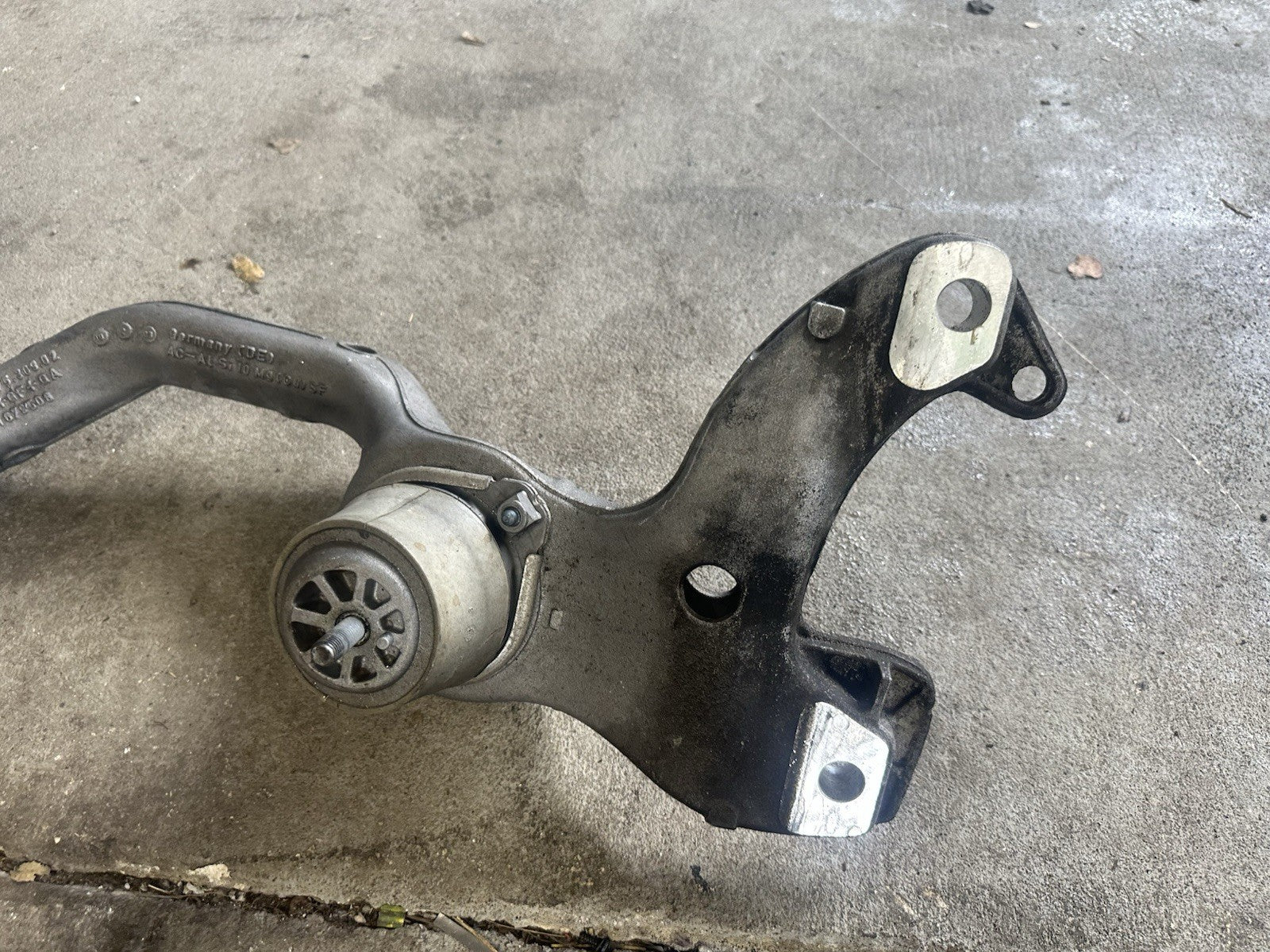 03-06 Porsche Cayenne 955 Front Subframe Cradle Crossmember Support 94837530902