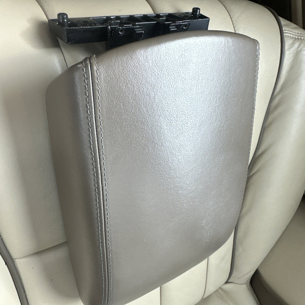 05-06 Jaguar S-Type X206 Front Center Console Armrest Arm Rest Trim AMB OEM