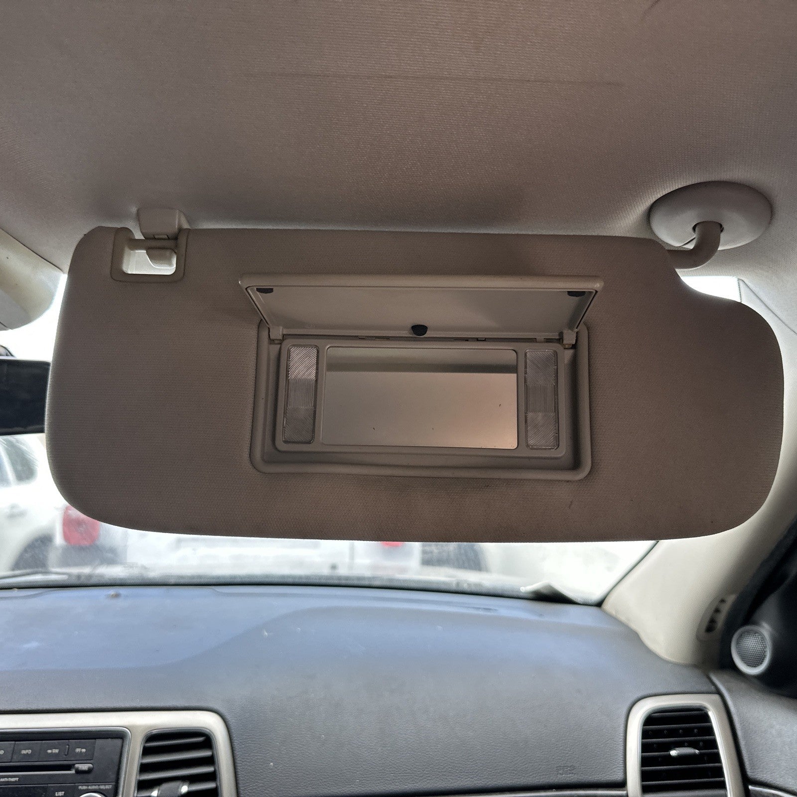 2011-2020 Jeep Grand Cherokee Driver & Passenger tan cloth illuminated Sun Visor