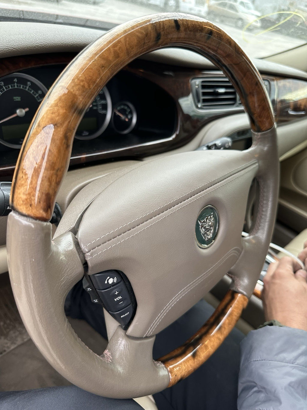 2004 2005 2006 2007 2008 2009 JAGUAR XJ8 VANDEN PLAS LEFT DRIVER STEERING WHEEL