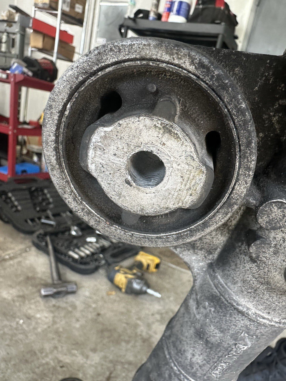 03-10 Porsche Cayenne 955 957 Front Diff Differential Axle Carrier Assembly OEM