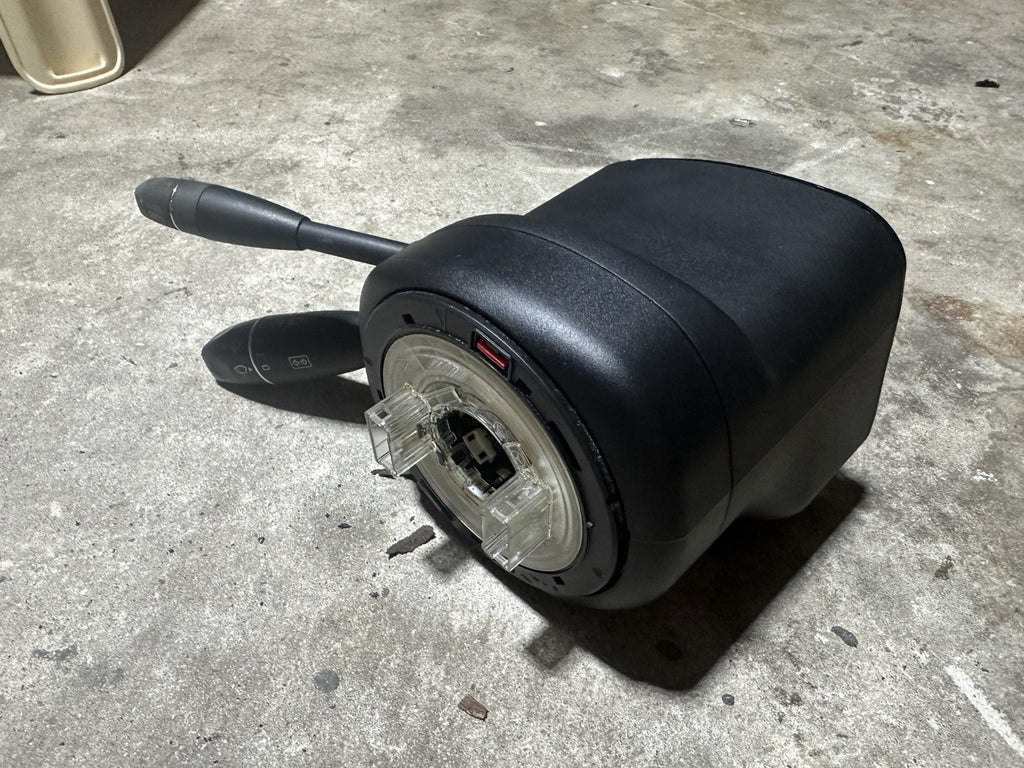 2011 MERCEDES-BENZ C300 STEERING COLUMN COMBINATION SWITCH A2049000504 OEM