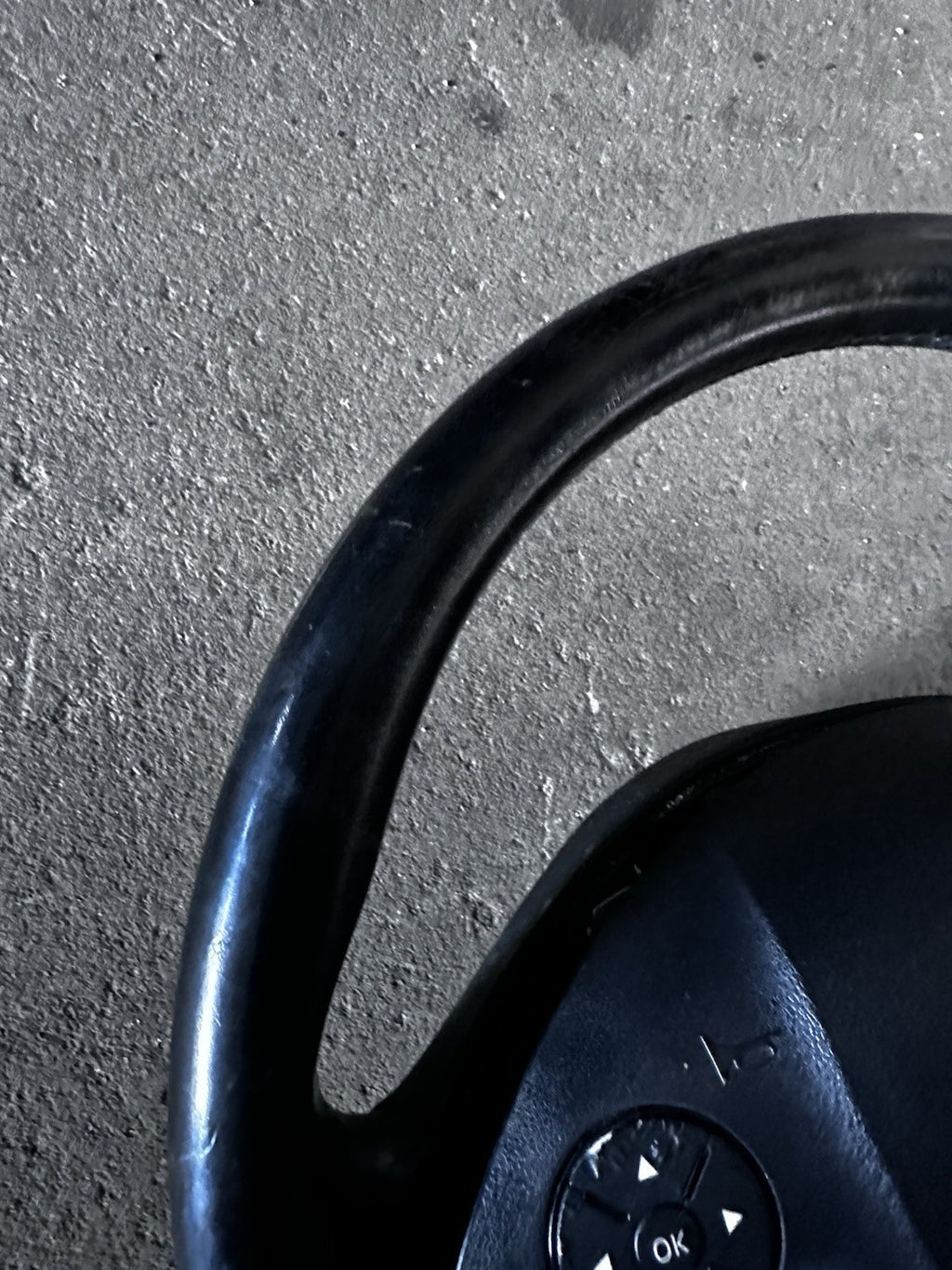 11-12 Mercedes C300 Steering Wheel