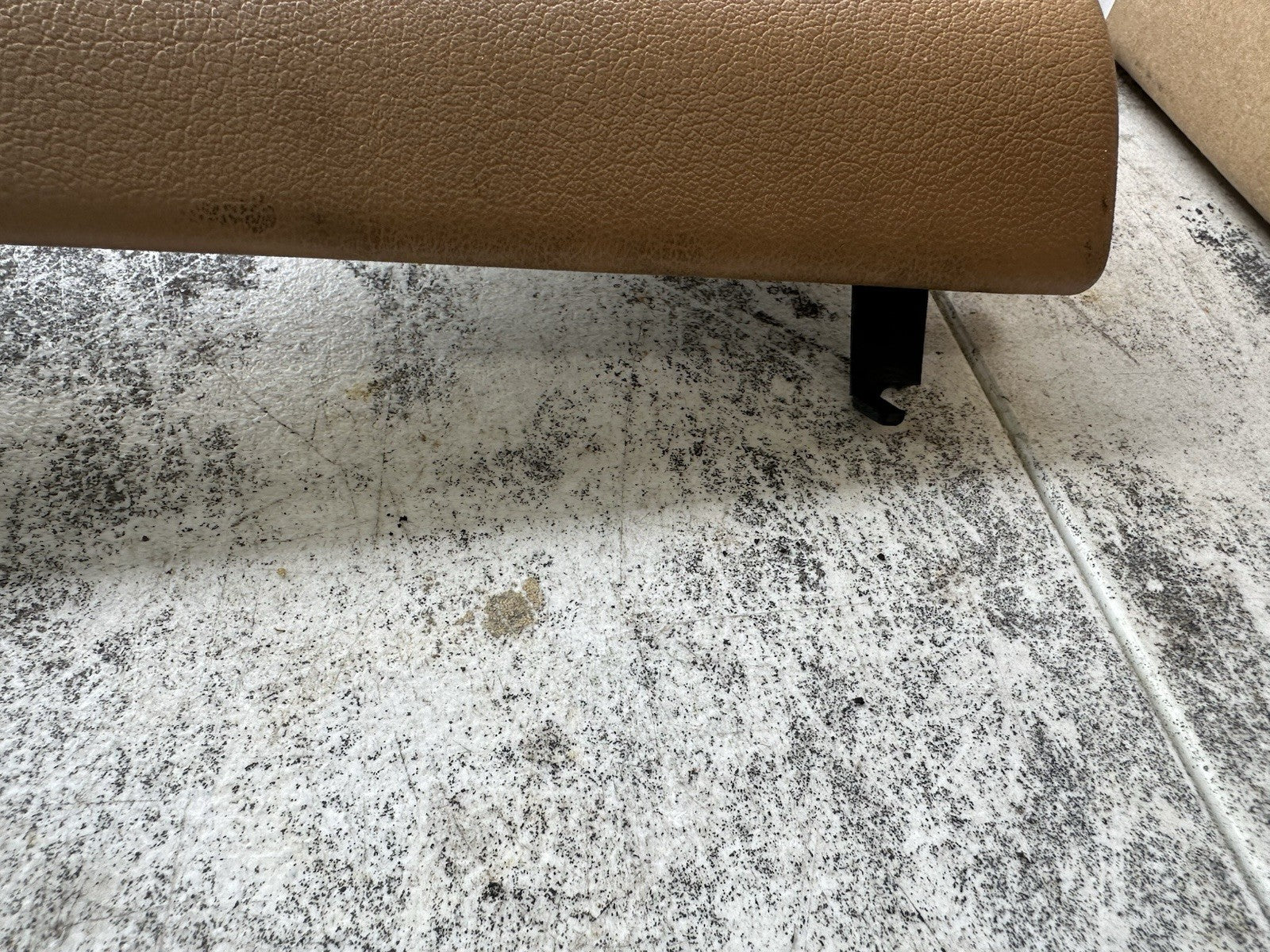 07 08 09 10 Porsche Cayenne Column dash cower lower OEM 7L5941289