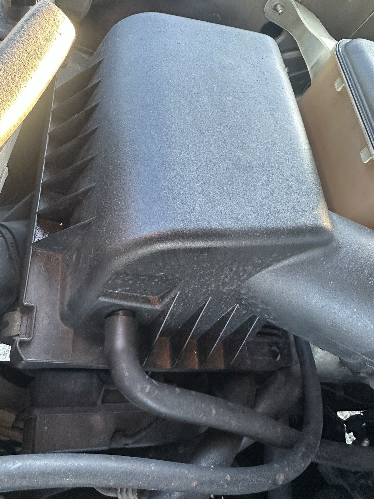 05 06 07 08 09 10 JEEP GRAND CHEROKEE Air Cleaner