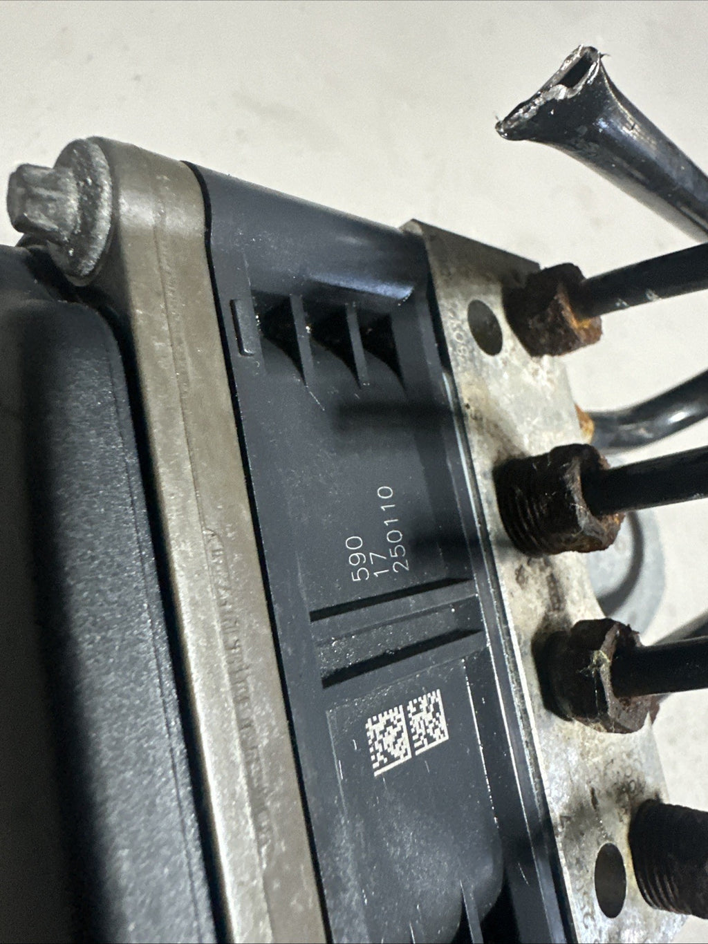 BMW X5 E70 2011 ABS Pump 6798286