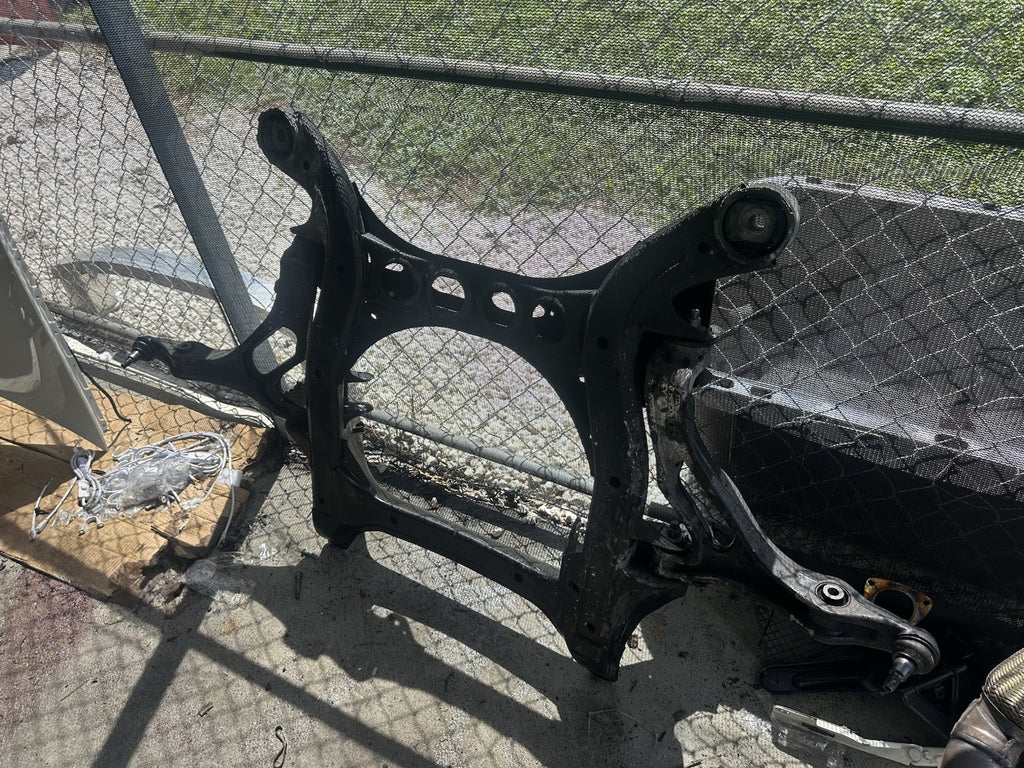 03-06 Porsche Cayenne 955 Front Subframe Crossmember  Sub Frame Rebar Assembly