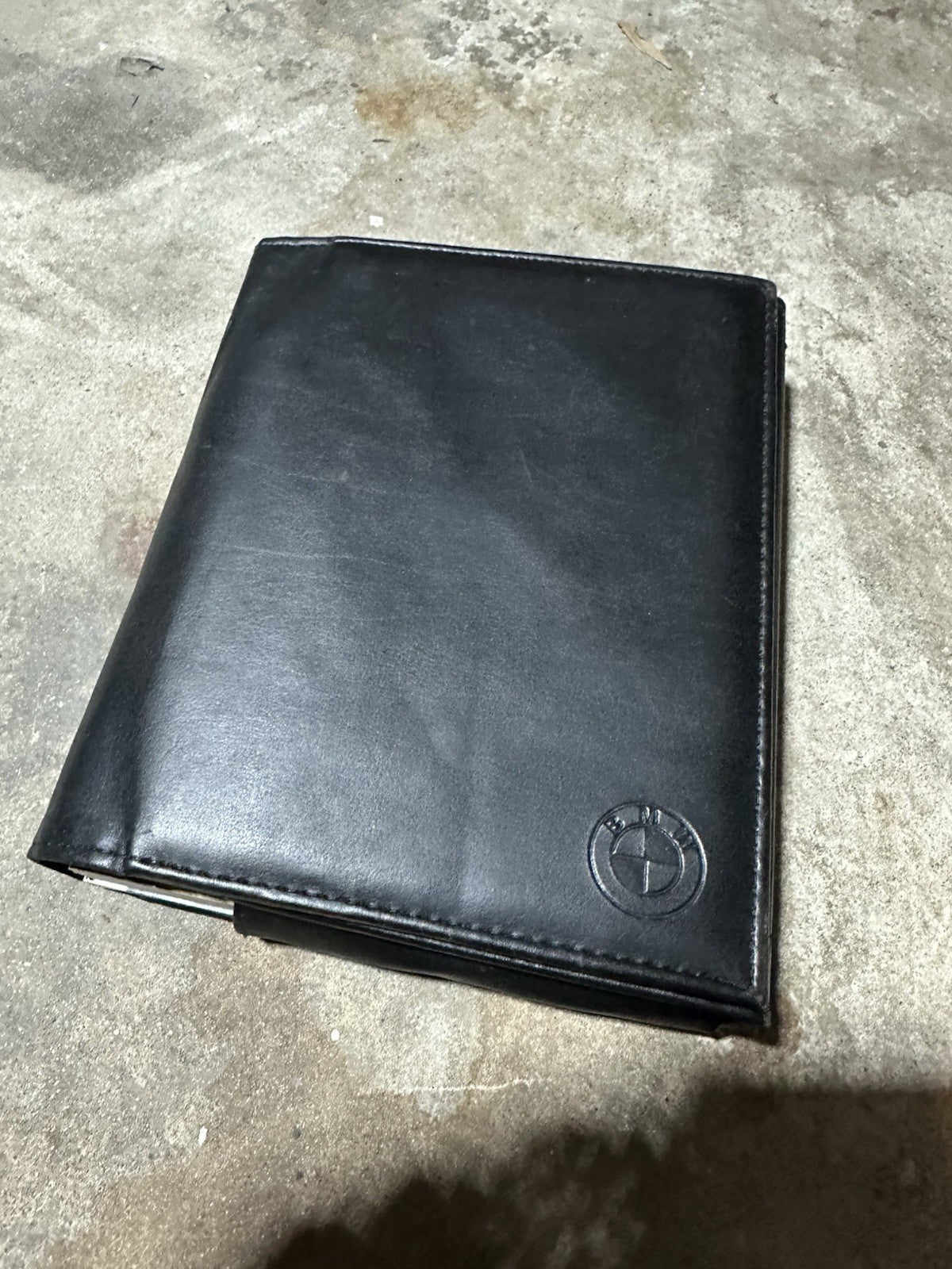 2011 BMW X5 X6 X5/X6 M owners manual & portfolio