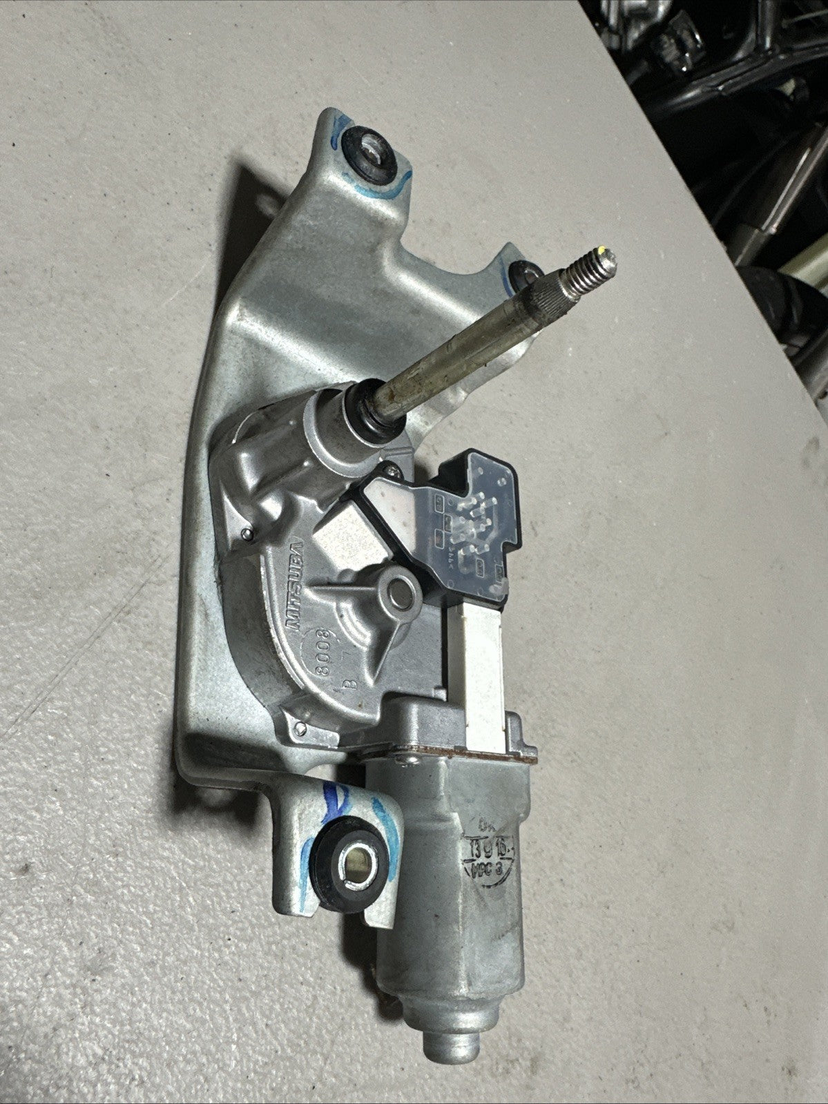 2014-2018 BMW X5 - REAR Hatch Wiper Motor 7318710