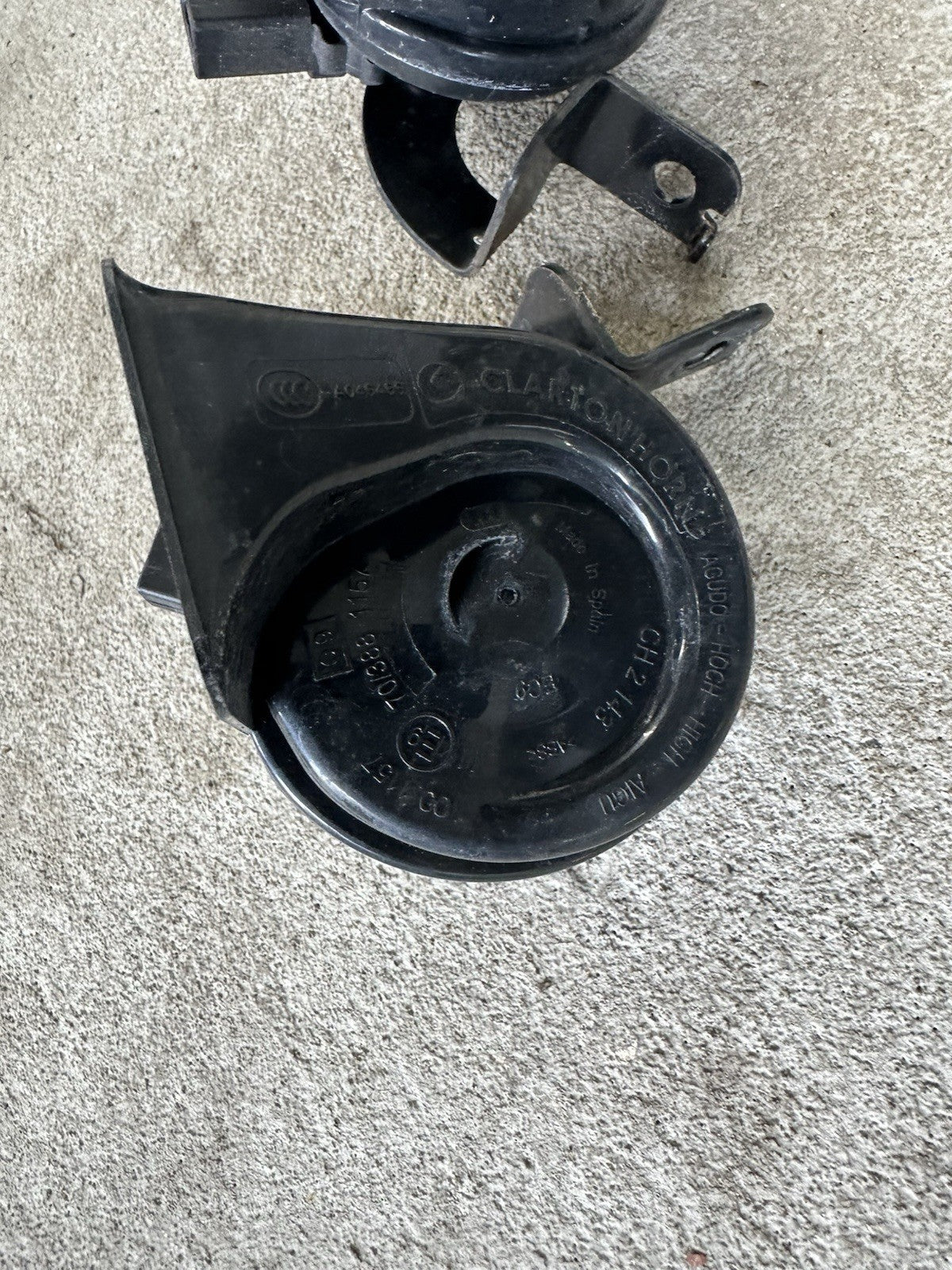 03-10 Porsche Cayenne 955 Low & High Tone Pitch Horn Signal Alarm Oem