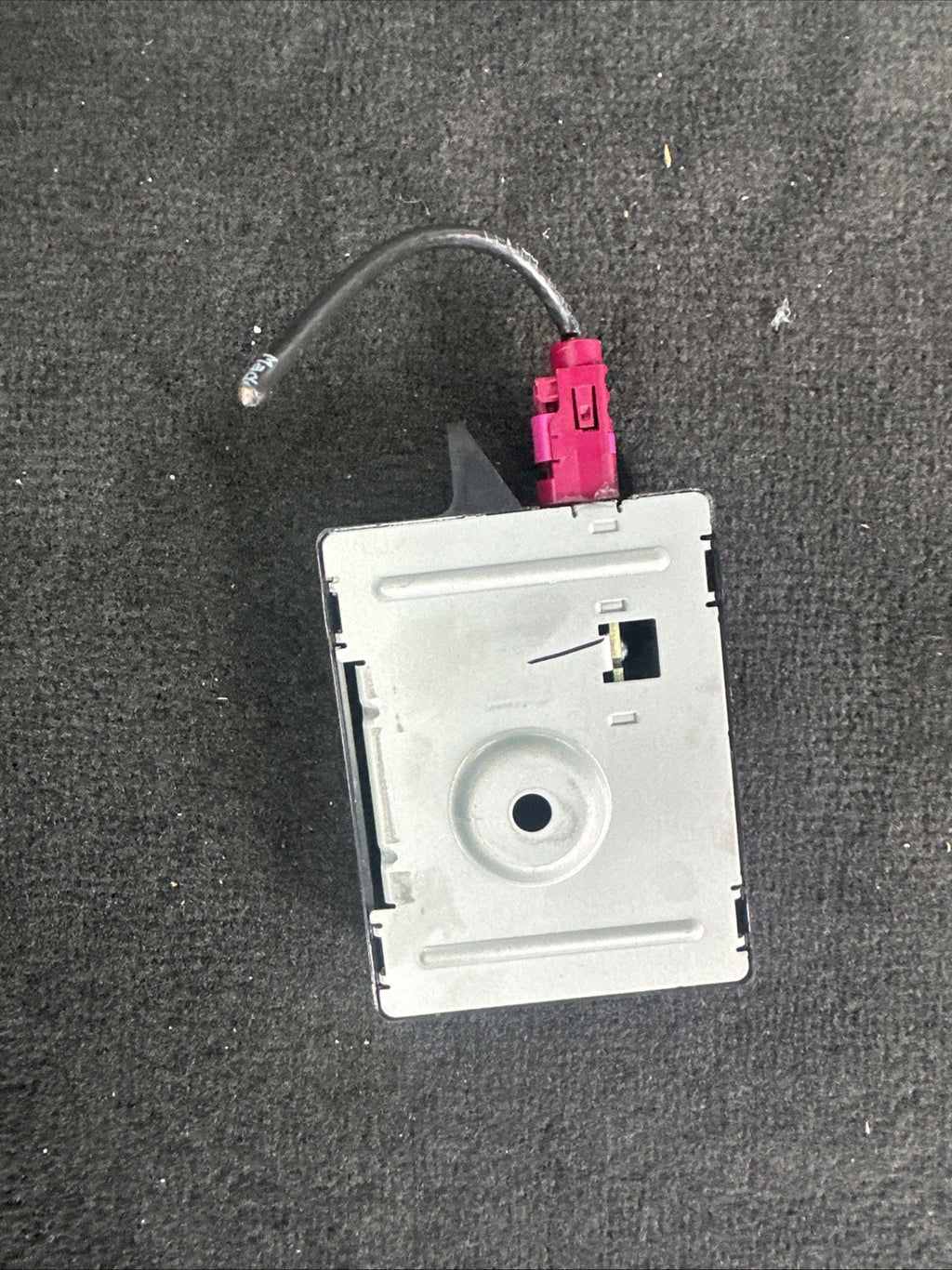 2012-18 BMW 328i Xdrive BACKUP RADIO ANTENNA AMPLIFIER MODULE BU9230911-04 OEM