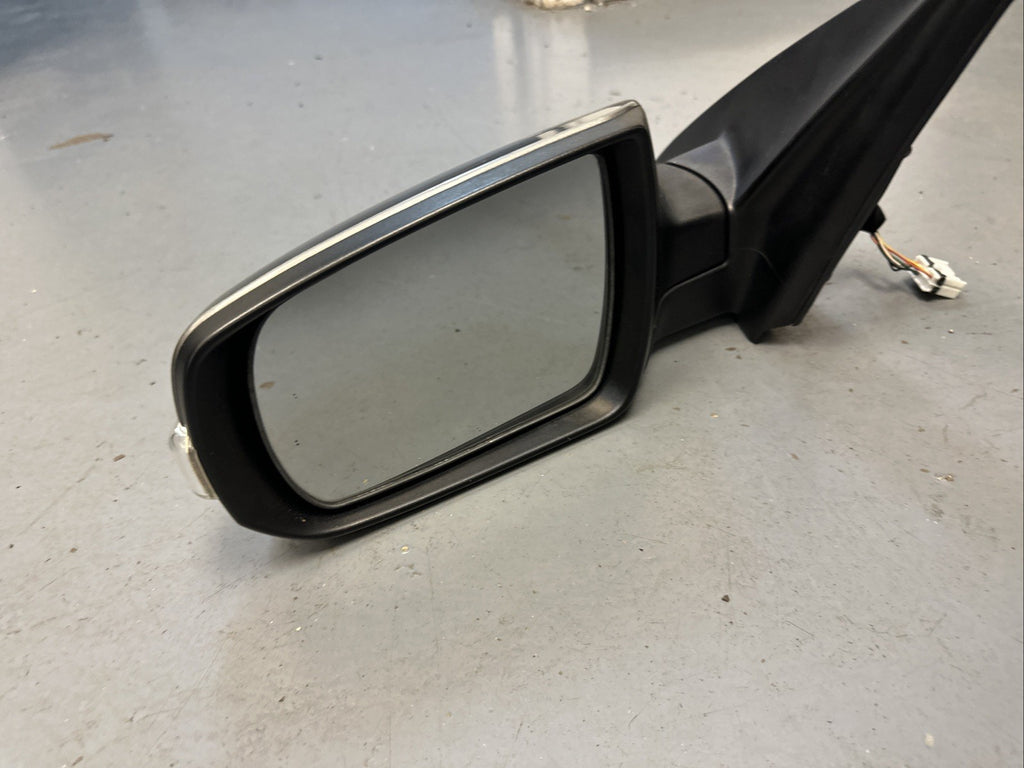 2011 - 2015 Kia Sorento Door Mirror 7 Wire Gray Signal Driver Left LH OEM 0297