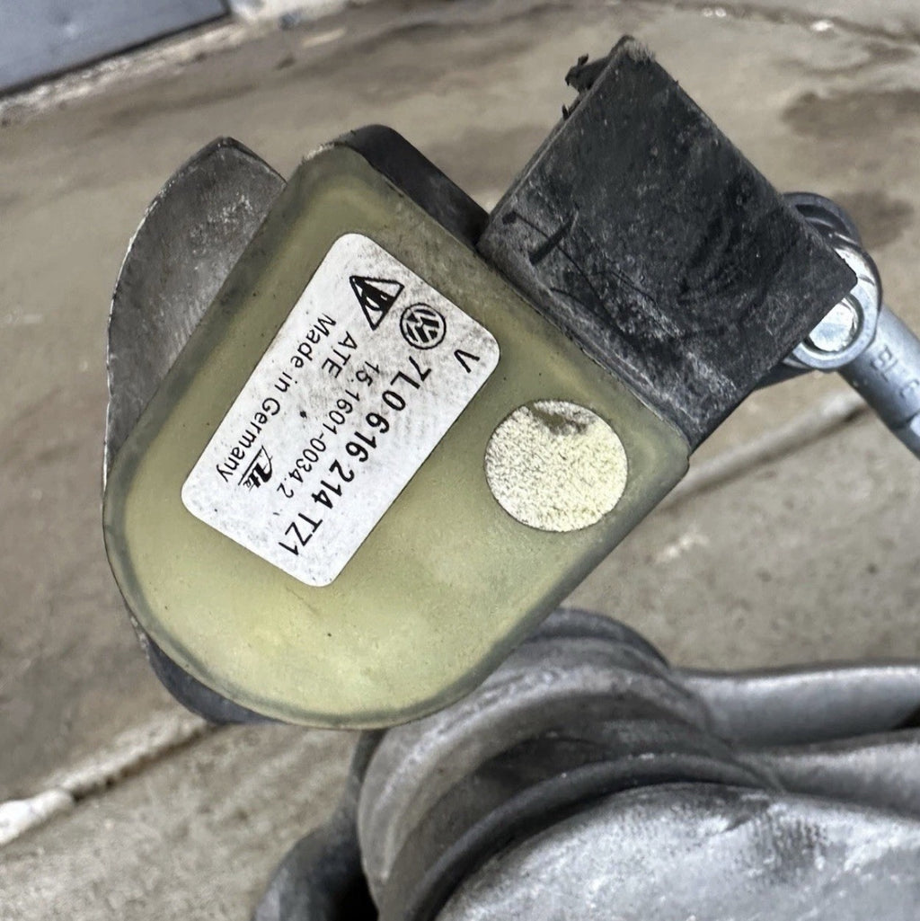 2003-2010 PORSCHE CAYENNE 955 957 FRONT SUSPENSION UPPER CONTROL ARM SET OF 2