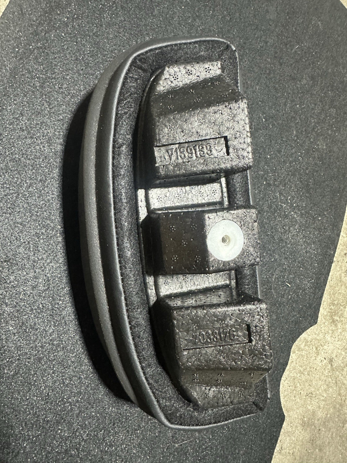 2005-2008 MINI COOPER CONVERTIBLE R52 REAR BACK SEAT HEAD REST HEADREST OEM