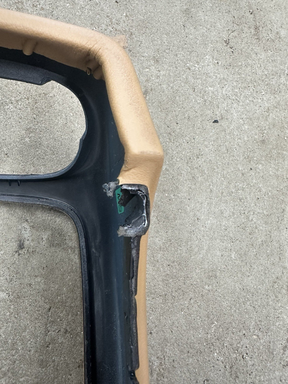 03-06 PORSCHE CAYENNE CENTER AC A/C VENT PANEL TRIM BEZEL OEM