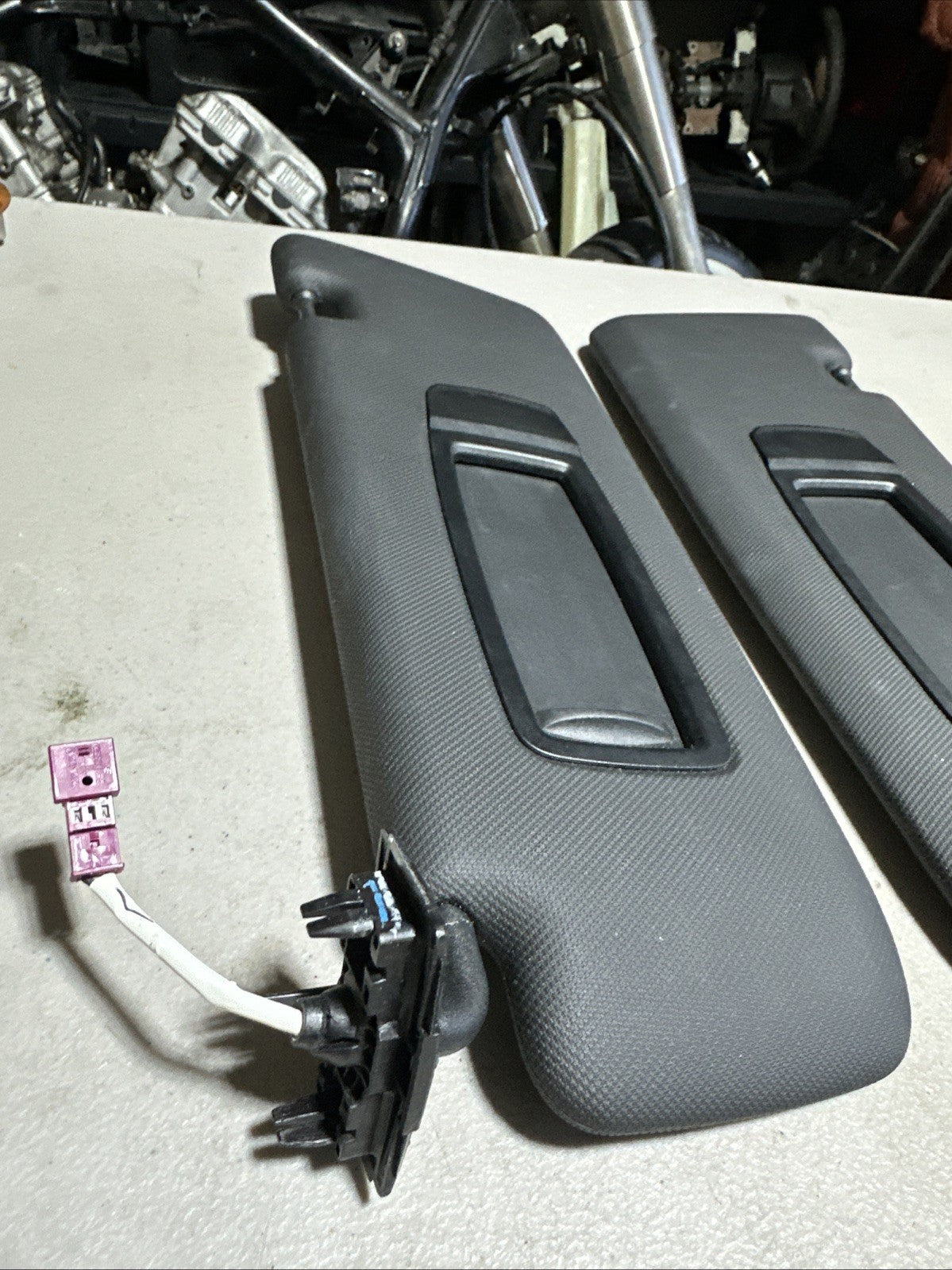 2014-2018 BMW X5 F15 PAIR LH RH WINDSHIELD SUN VISOR SHADE OEM