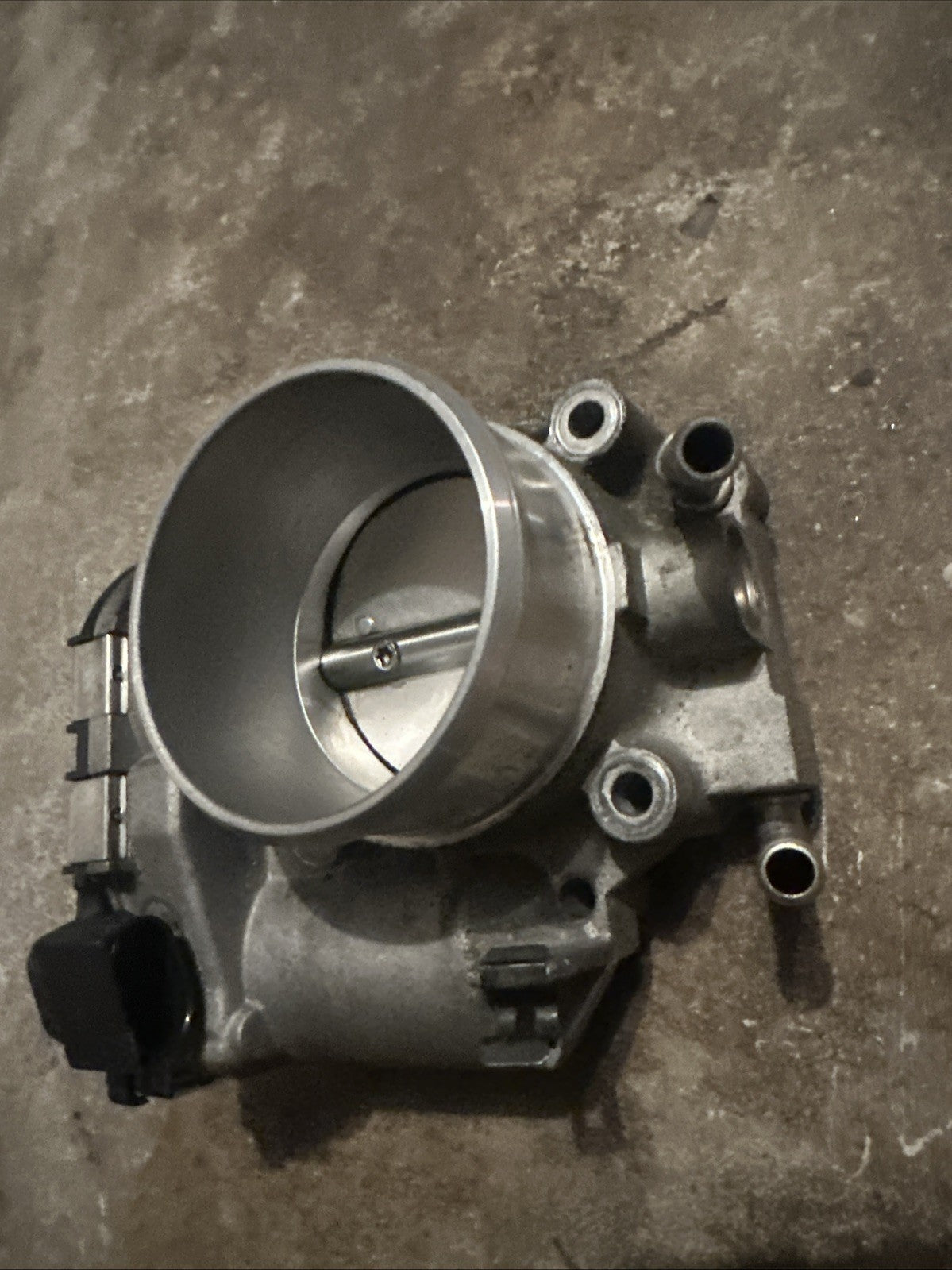 2014 HYUNDAI GENESIS 2.0L Throttle Body OEM 351002C300