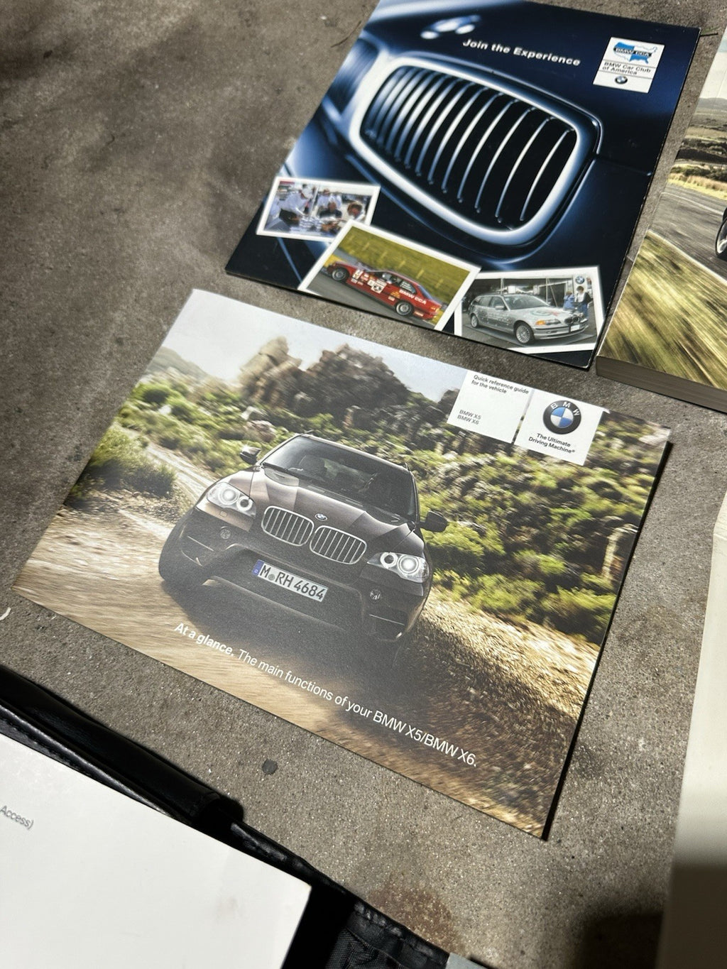 2011 BMW X5 X6 X5/X6 M owners manual & portfolio