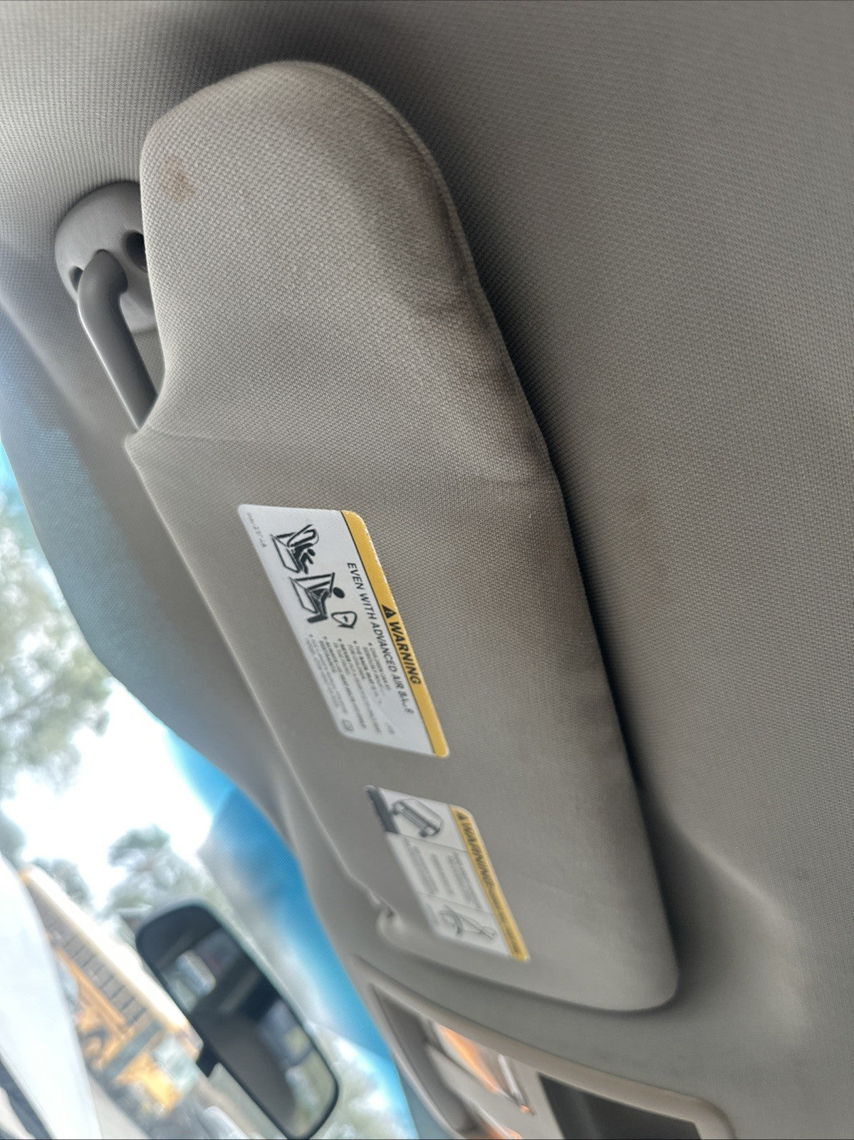 2005-2010 Jeep Grand Cherokee Sun Visor Mirror Set OEM Beige