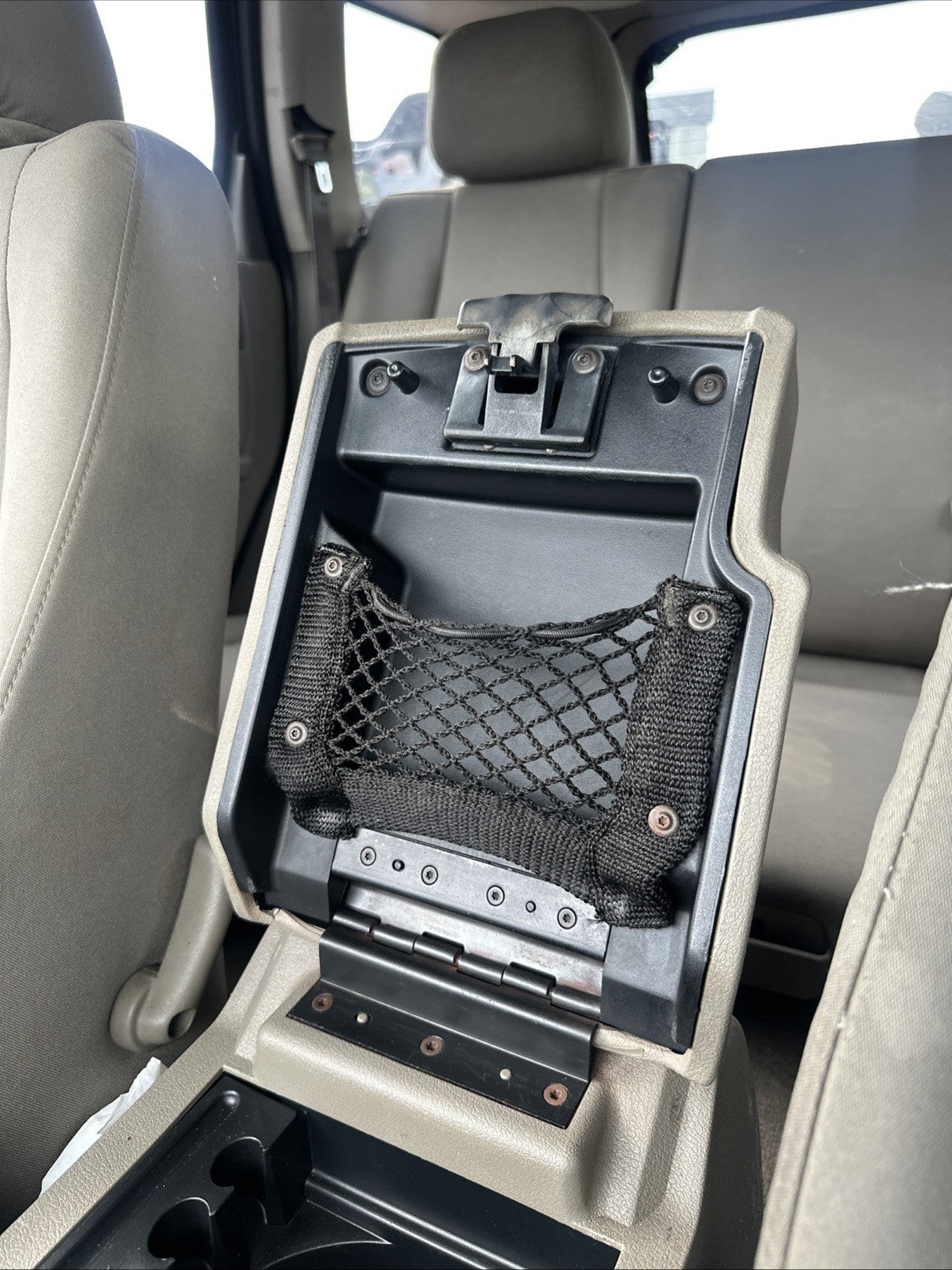 2005-2010 Jeep Grand Cherokee Center Console Lid Armrest Cover Gray OEM