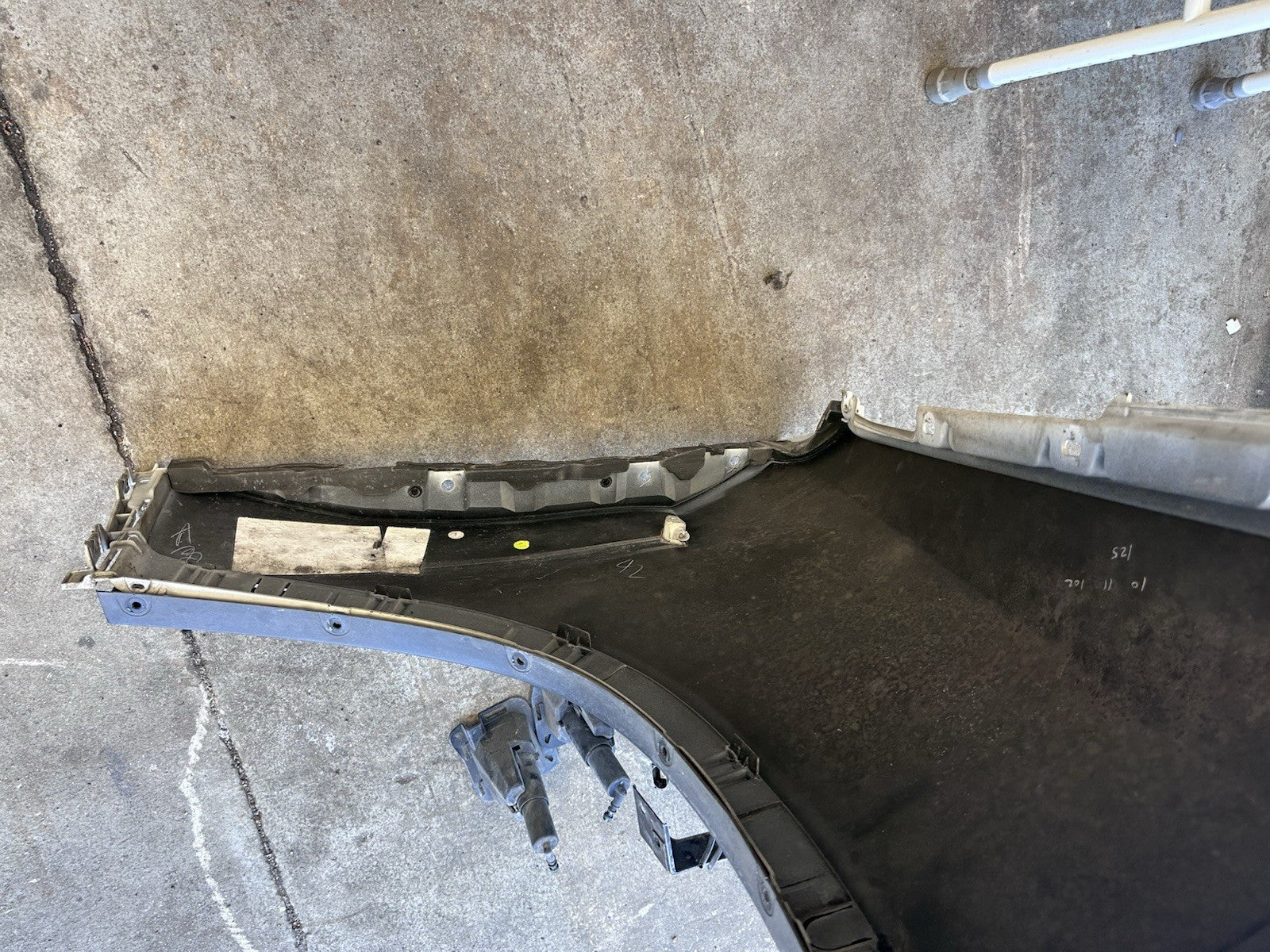 07-13 BMW E70 X5 Front Left Driver Side Fender Cover Panel White OEM✅