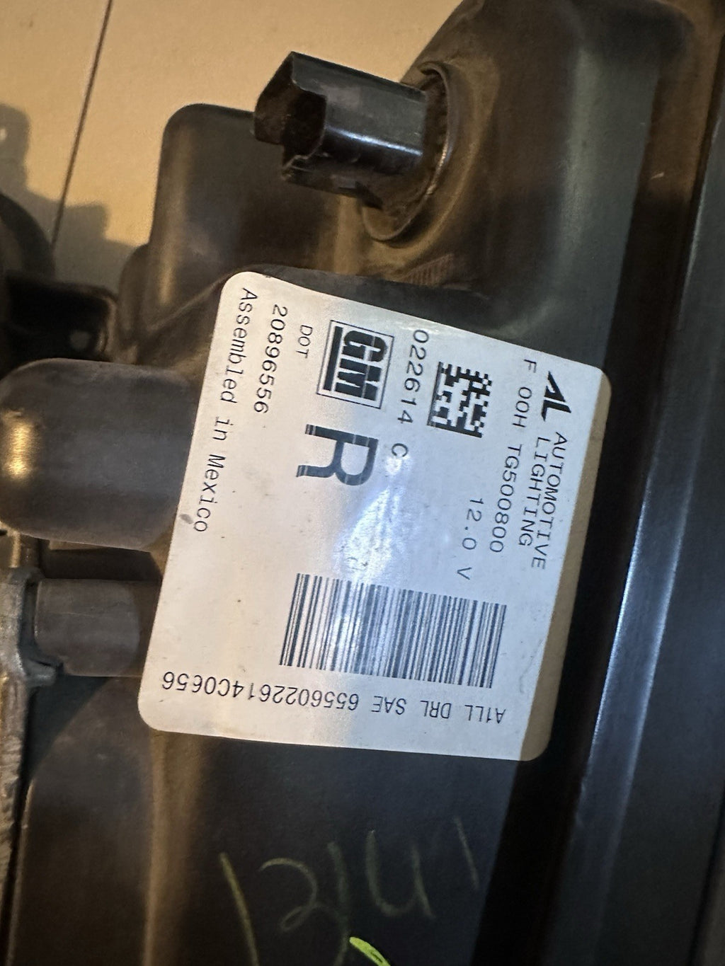 Fog Light Cadillac CTS 2014-2019 GM2563113 GM2562113