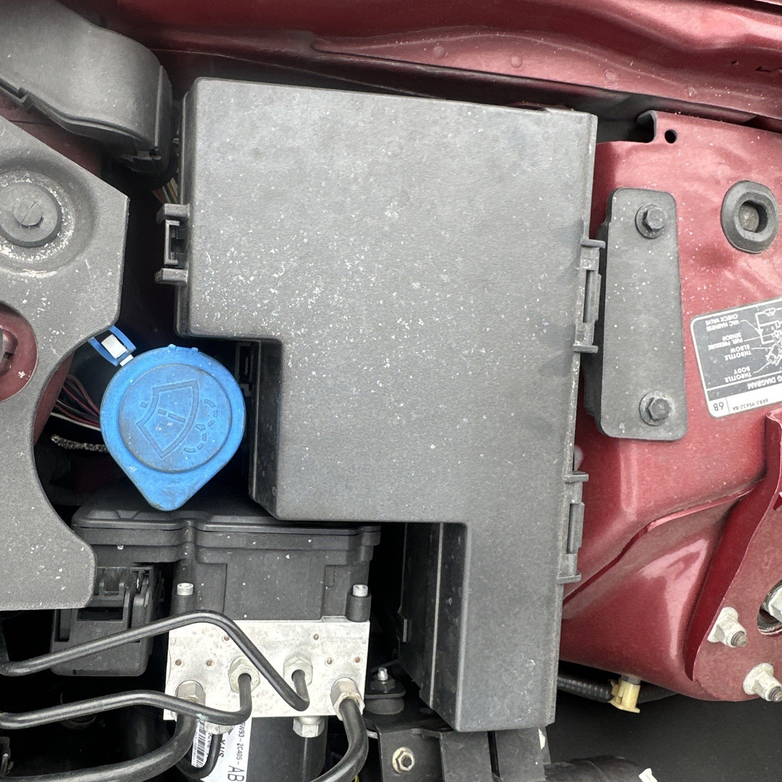 03-04 Jaguar S Type Front Engine Power Supply Fuse Junction Box Panel OEM