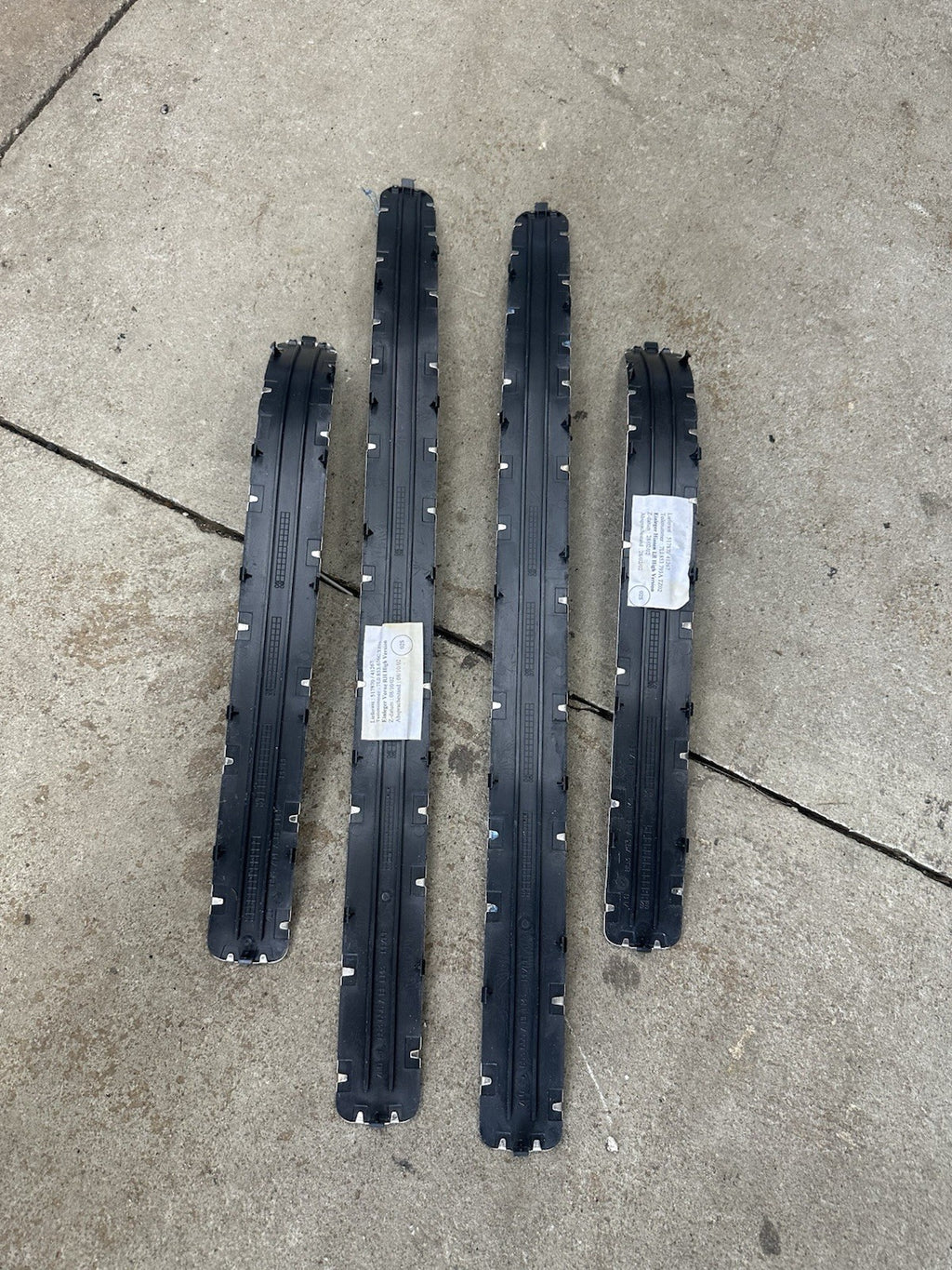 2004 PORSCHE CAYENNE  Scuff Plates