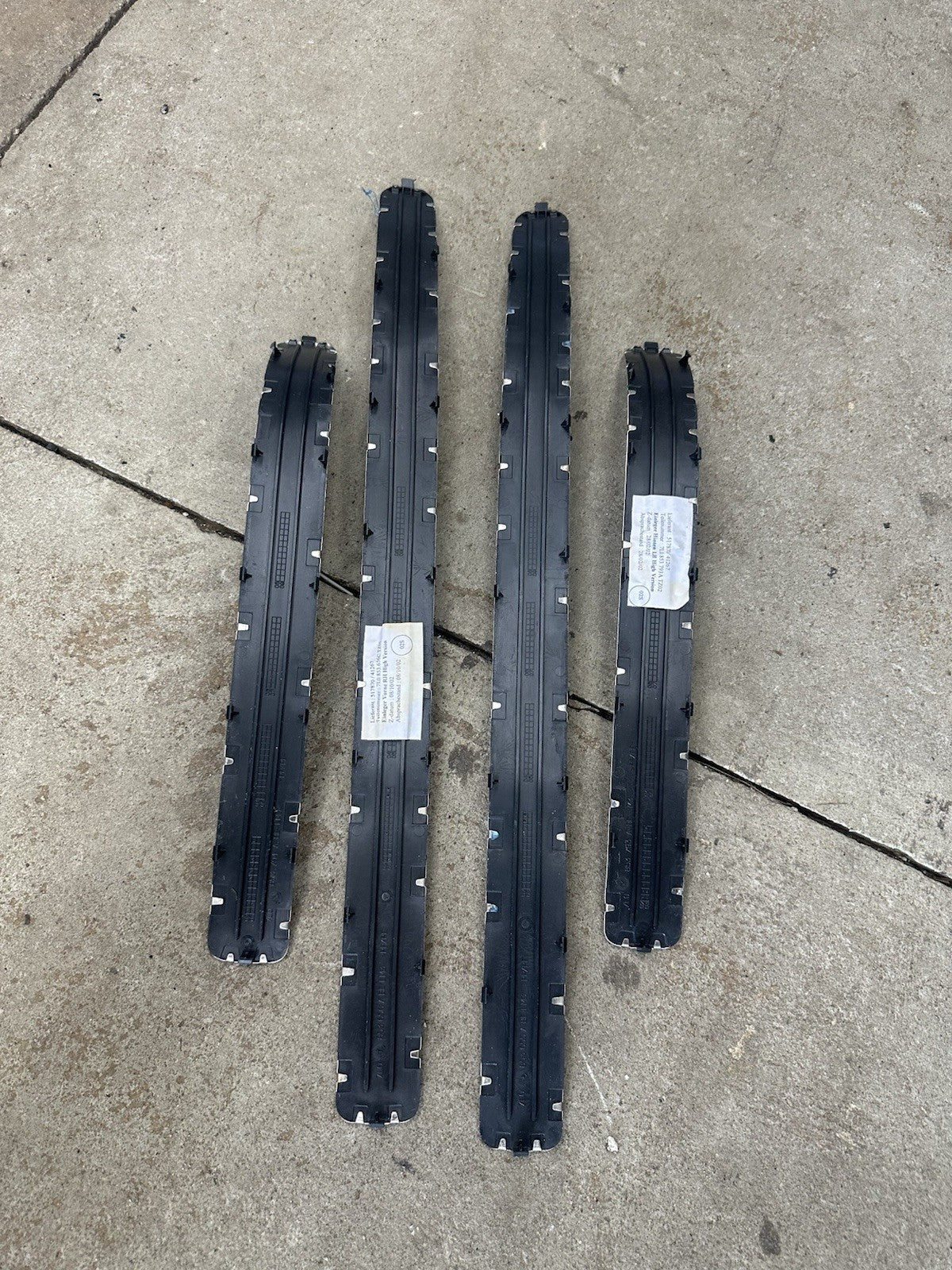 2004 PORSCHE CAYENNE  Scuff Plates