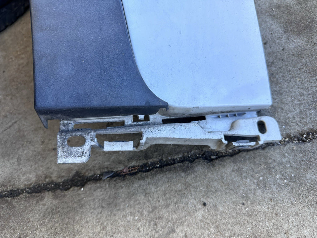 07-13 BMW E70 X5 Front Left Driver Side Fender Cover Panel White OEM✅