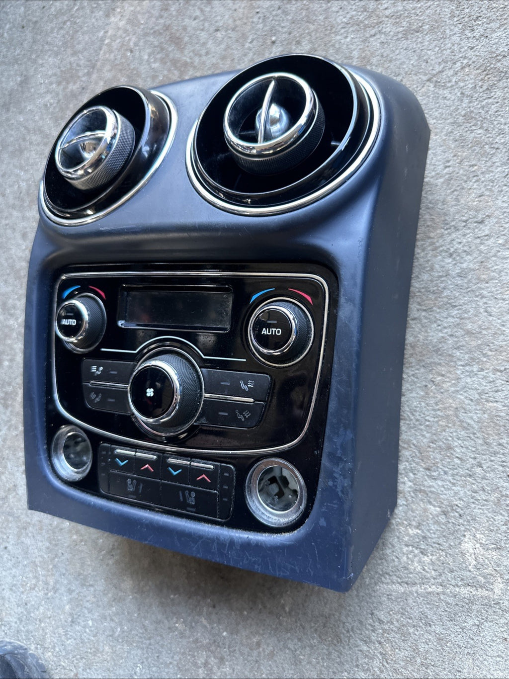 10-19 Jaguar X351 XJ Rear Center Console A/C Climate Control Switch w/ Trim OEM