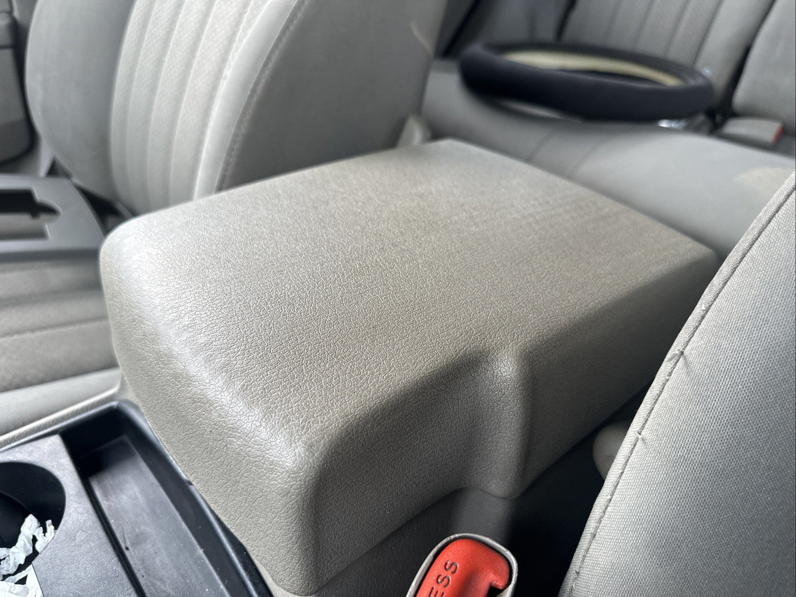 2005-2010 Jeep Grand Cherokee Center Console Lid Armrest Cover Gray OEM