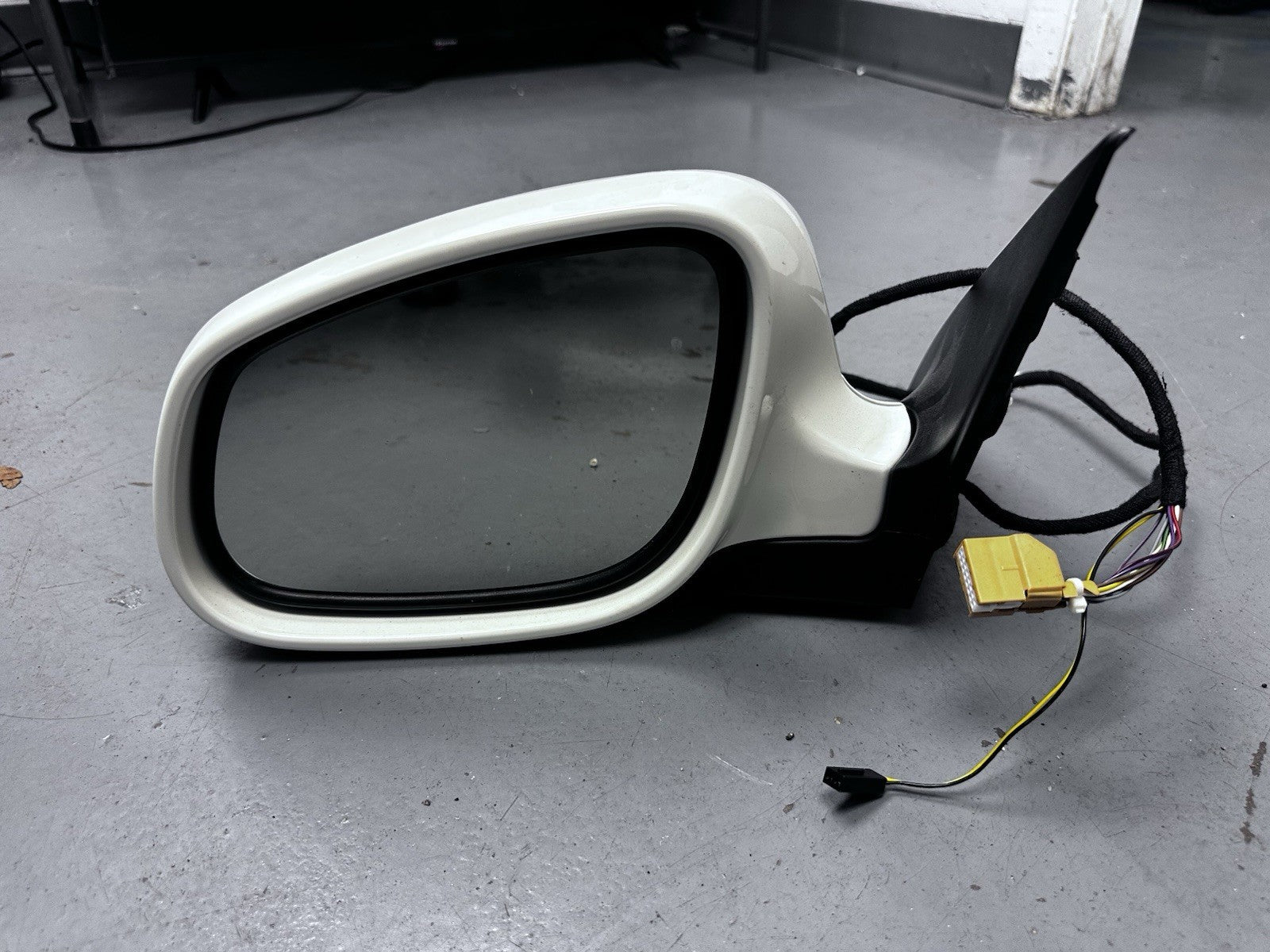OEM, SIDE MIRROR ASSEMBLY, LH DRIVER, 2004 PORSCHE CAYENNE