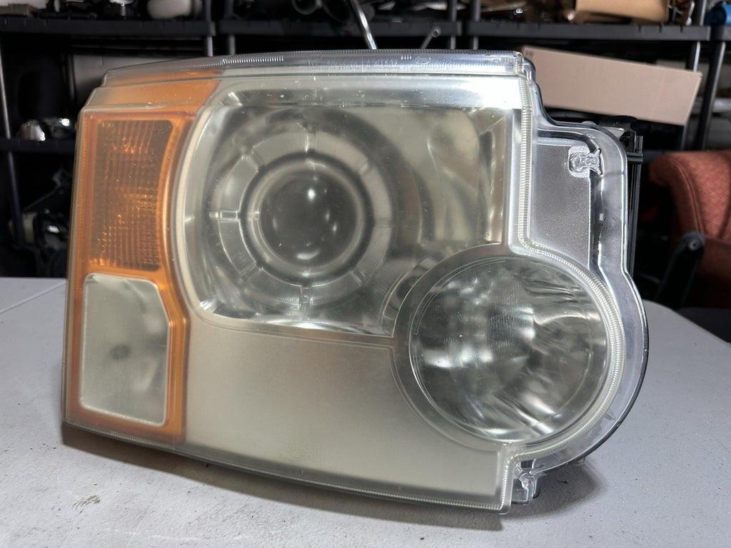 OEM 2006-2009 Land Rover LR3 4.4L Right Passenger Xenon Headlight Lamp Tested