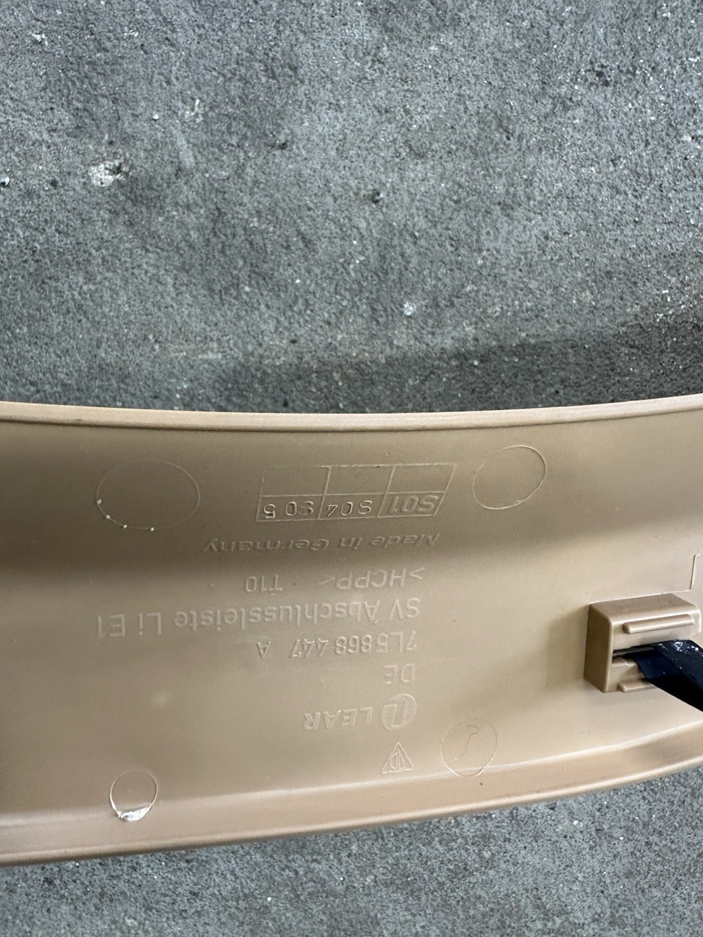 2003-2010 Porsche Cayenne Driver Rear Trunk Trim Panels Both Sides 7L5868447