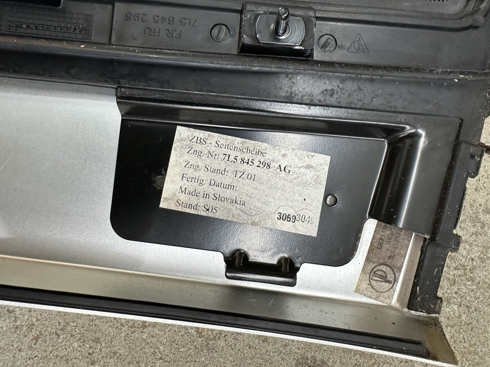 Quarter Glass Window CAYENNE 2003 2010 PORSCHE Turbo Right Passenger Rear Back