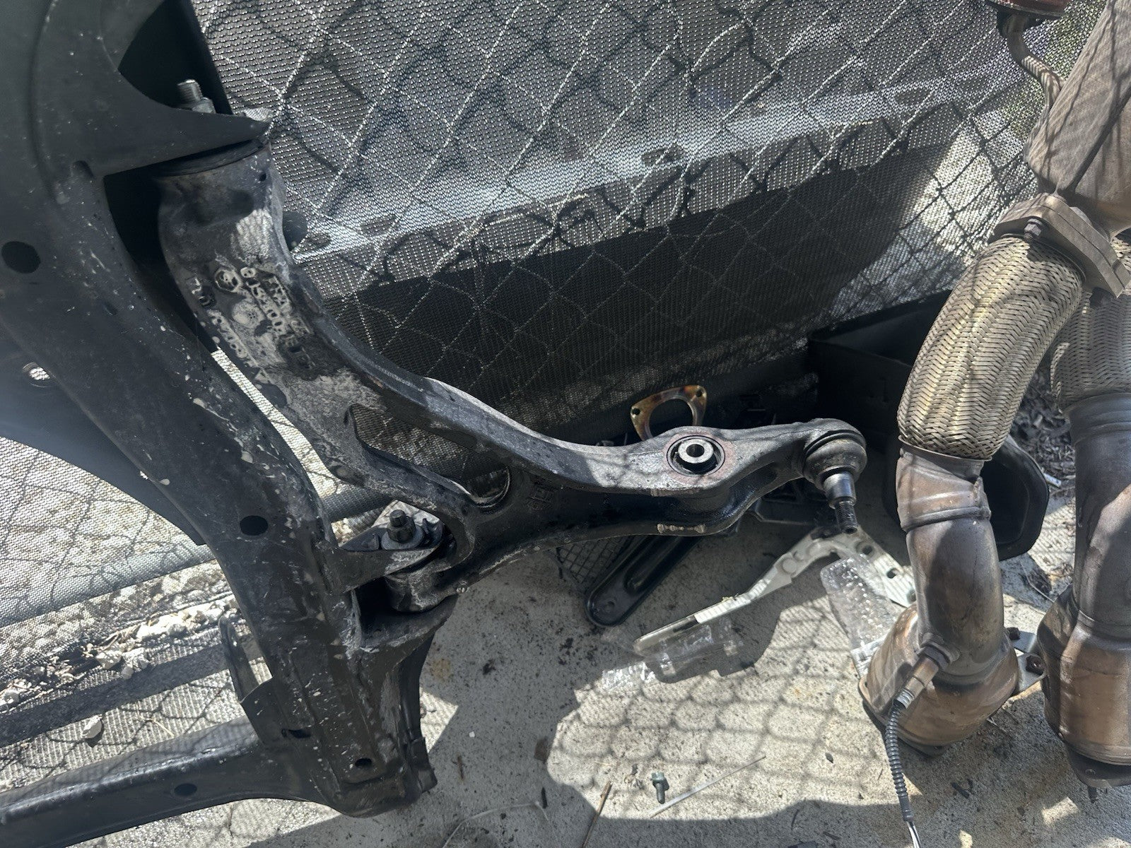 03-06 Porsche Cayenne 955 Front Subframe Crossmember  Sub Frame Rebar Assembly