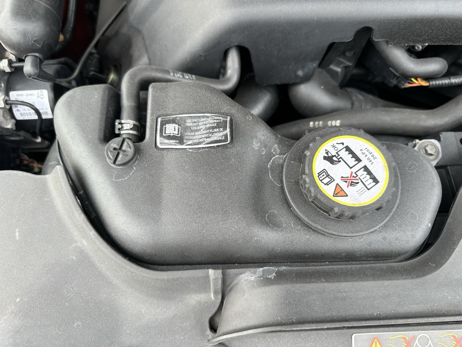 04-09 Jaguar XJ8 VDP X350 4.2L  Coolant Expansion Tank Reservoir OEM