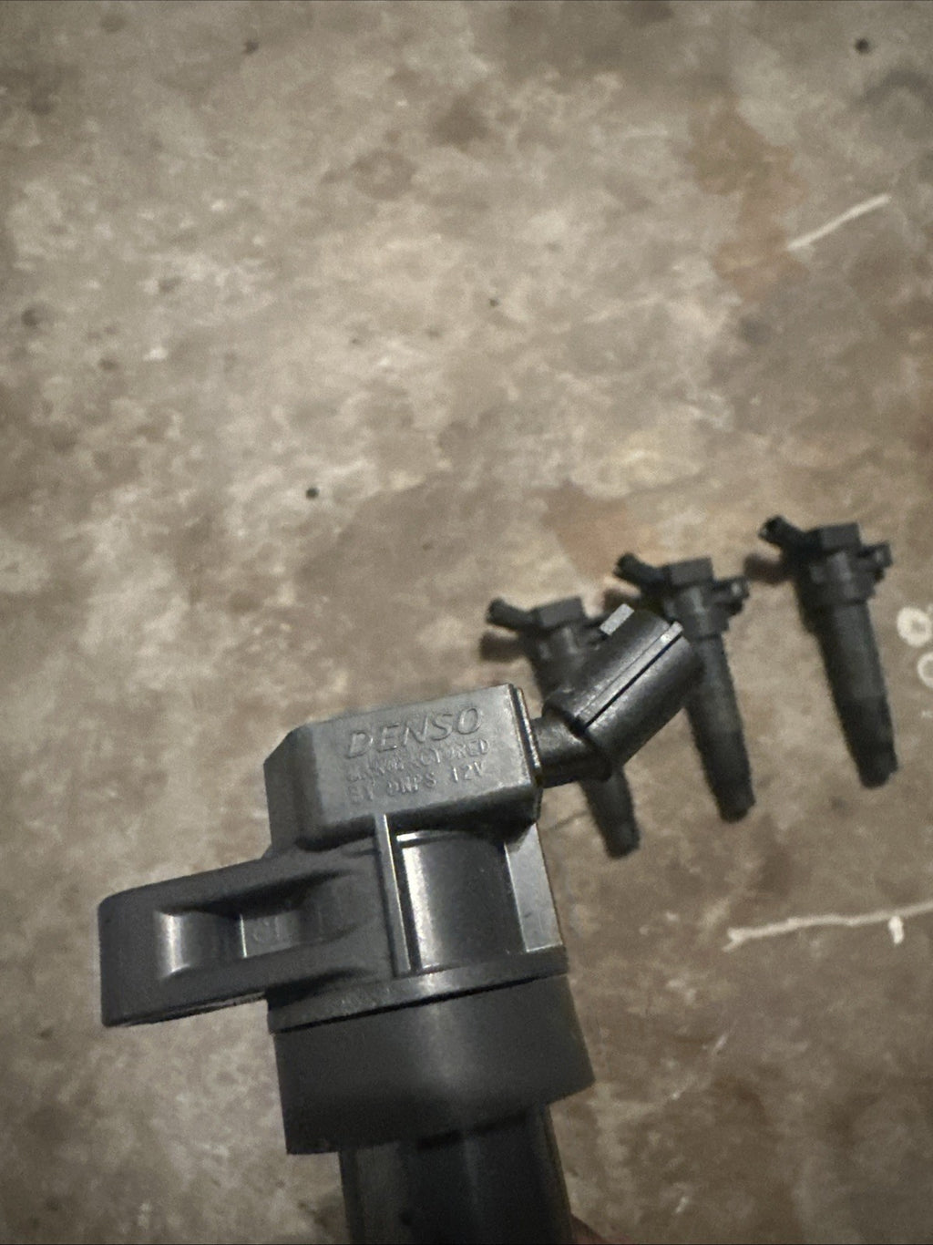 Hyundai Tucson ignition coil 10 11 12 13 14 15 2.4L gas assy OEM 273003F100 used