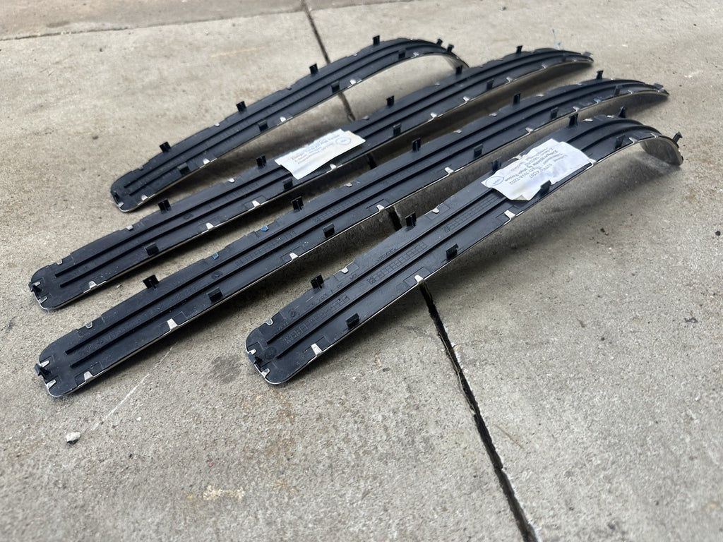 2004 PORSCHE CAYENNE  Scuff Plates