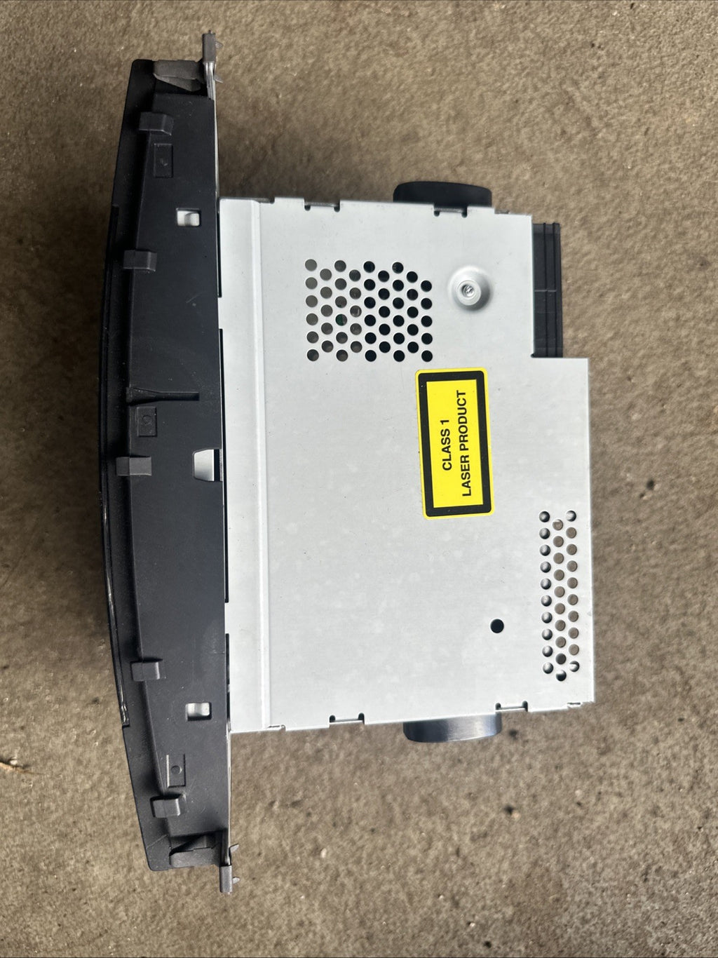 2005-07 Mercedes Benz W203, C350, C320 Radio Stereo CD Player AM FM Radio OEM