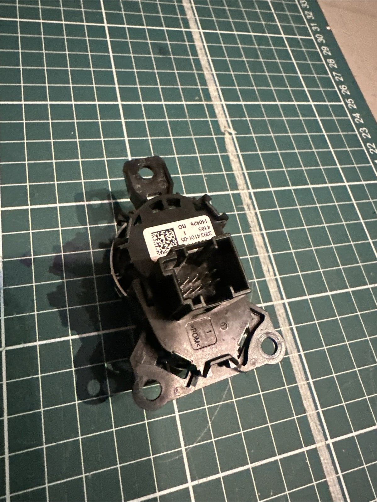 09-15 BMW F01 F02 7-Series Engine Ignition Button Start Stop Switch Bezel OEM