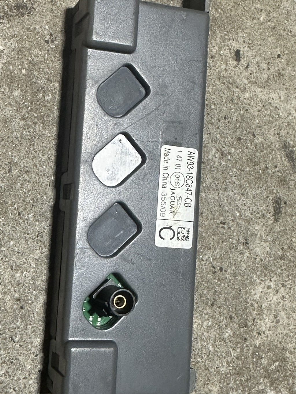 PAIR OEM Jaguar XJ X351 10-19 AM FM Antenna Amplifier Module AW93-18C847-CB EB