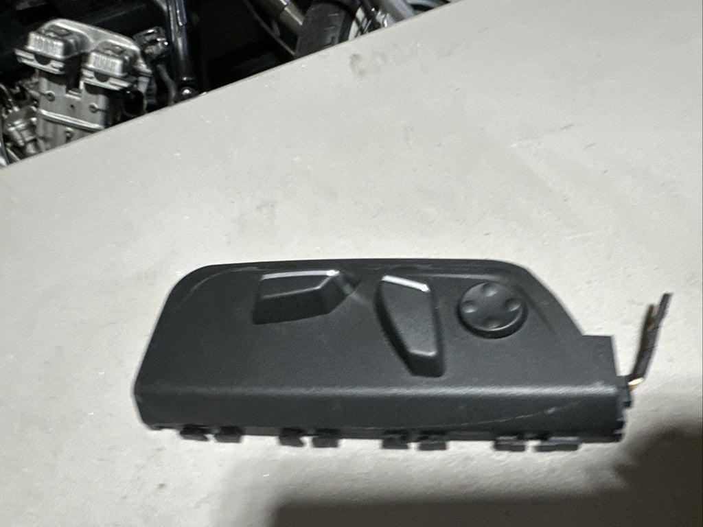 2014-18 BMW X5 15-19 X6 FRONT RIGHT PASSENGER SEAT ADJUSTMENT CONTROL SWITCH