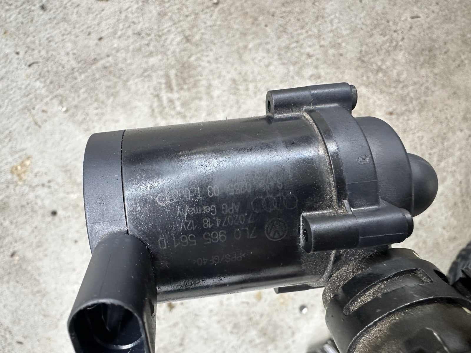 2010-2016 PORSCHE PANAMERA OEM 4.8L AWD TURBO AUXILIARY COOLANT PUMP 7LO965561L